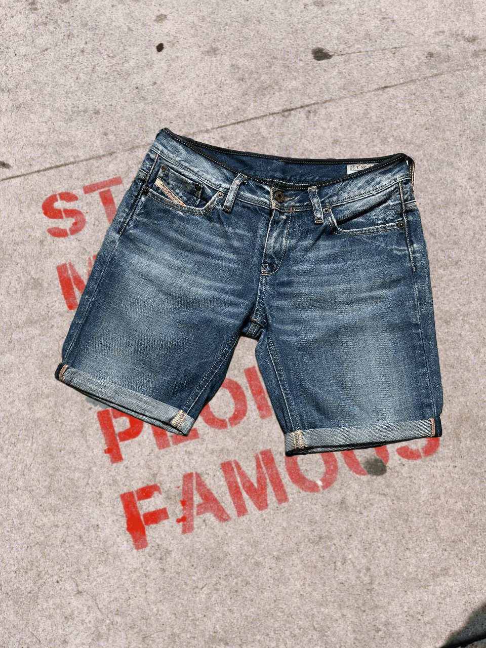 Diesel Diesel BEBEL Denim Jeans shorts Slim Fit Vintage Wash Size 28" / US 6 / IT 42 - 1 Thumbnail