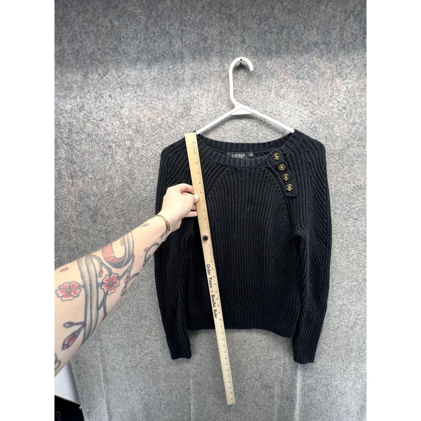 Ralph Lauren VINTAGE Lauren Ralph Lauren Sweater Womens Petite Small Black Raglan Shoulder Knit Crew Neck Pullover Winter Womens Size S / US 4 / IT 40 - 5 Thumbnail