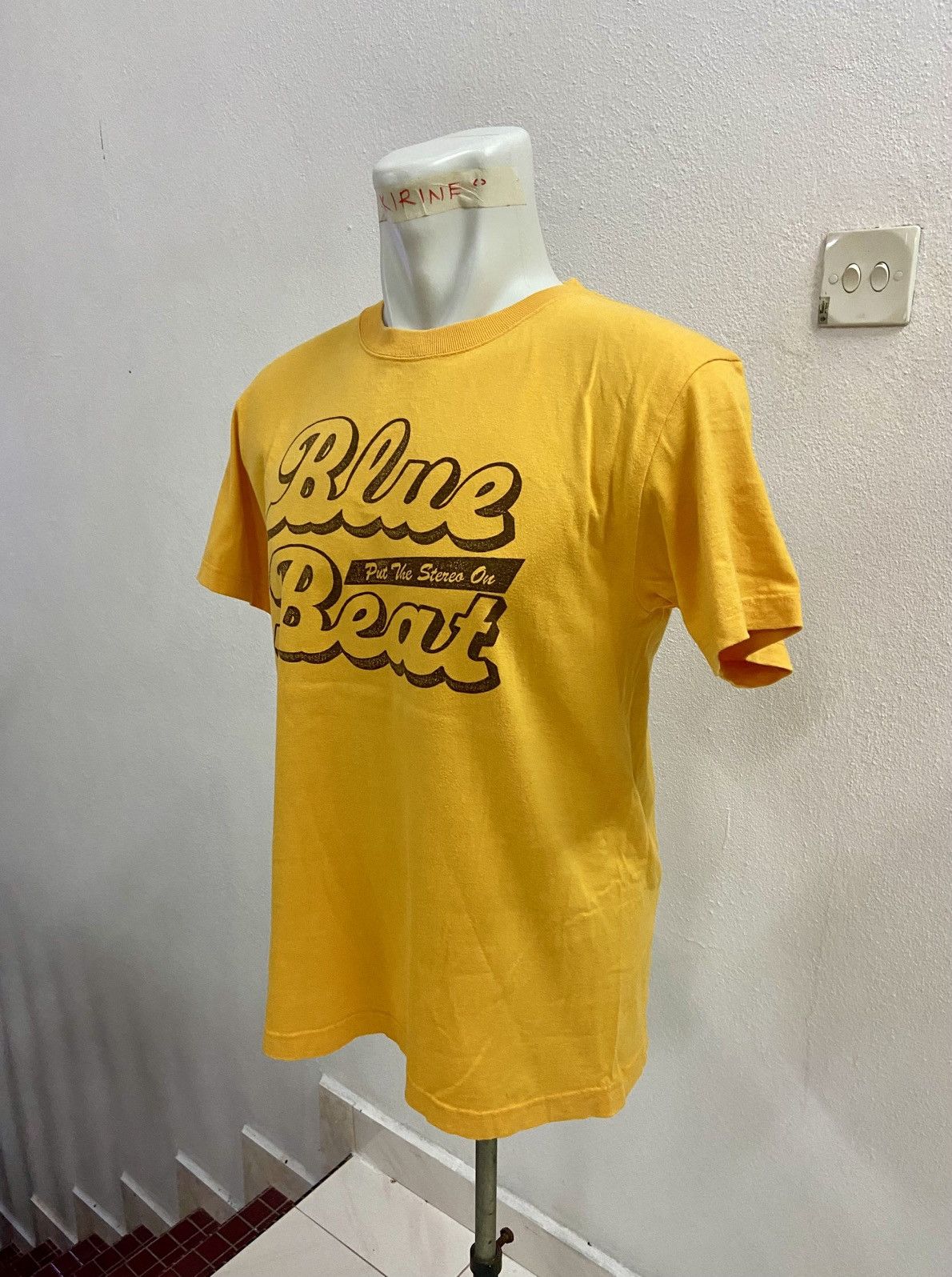 Other RED HOT MAMA BLUE BEAT RECORDS TEE Size US M / EU 48-50 / 2 - 5 Thumbnail