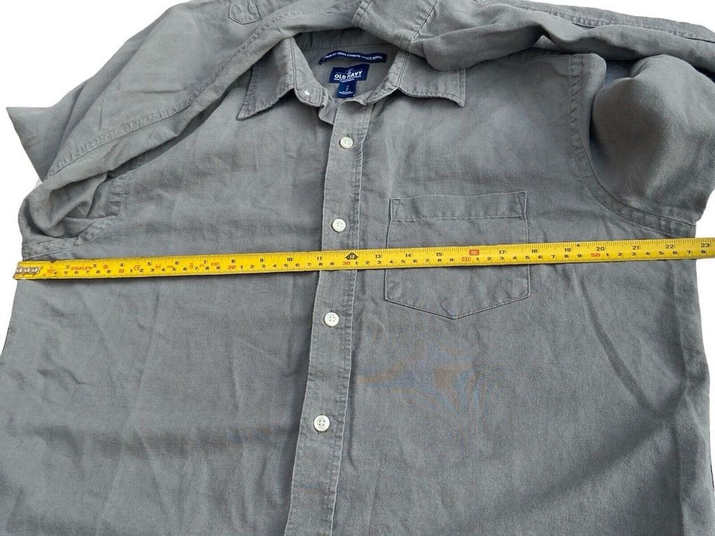 Old Navy Old Navy Men Grey Shirt Long Sleeve Button-Up Size Medium Size US M / EU 48-50 / 2 - 4 Thumbnail