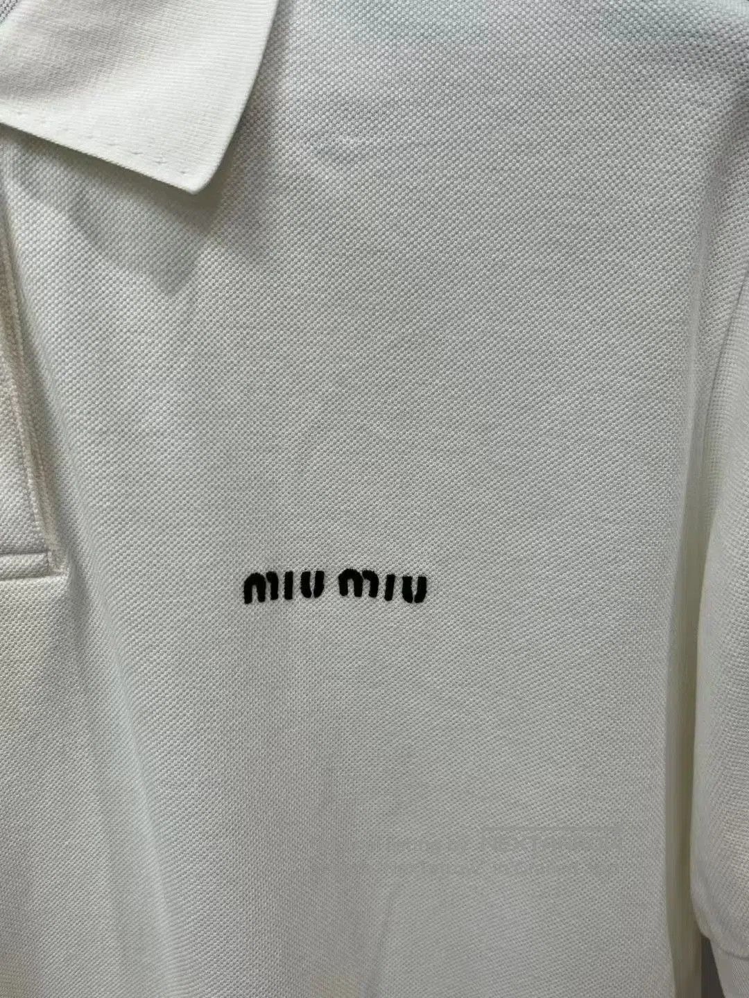 Miu Miu Miumiu Embroidered Logo Short Sleeve. Size L / US 10 / IT 46 - 3 Thumbnail
