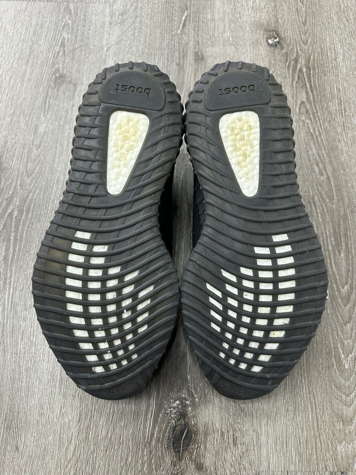 Adidas Adidas Yeezy Boost 350 V2 “Dazzling Blue” **PRE-OWNED** Size US 11 / EU 44 - 5 Thumbnail