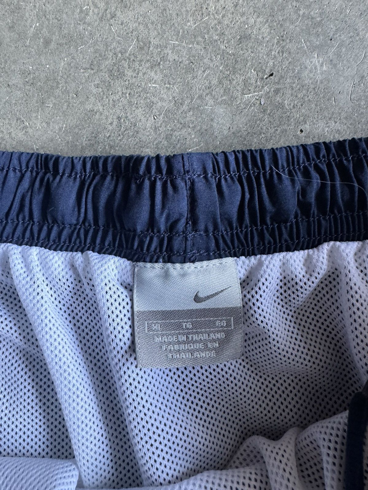 Nike Y2K Nike Essential Swoosh Track Shorts Size US 33 - 4 Thumbnail