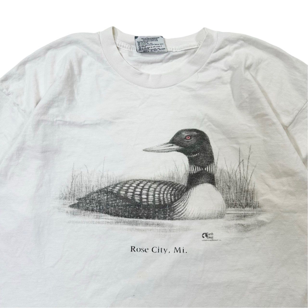 Vintage Vintage 90s Rose City Michigan Loon Nature Graphic T Shirt Size US XL / EU 56 / 4 - 2 Thumbnail