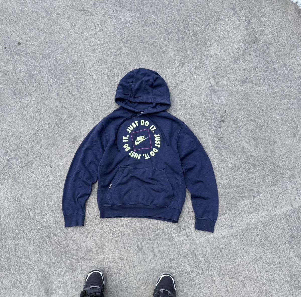 Other Vintage Nike Y2K streetwear hoodie Size US S / EU 44-46 / 1 - 1 Thumbnail