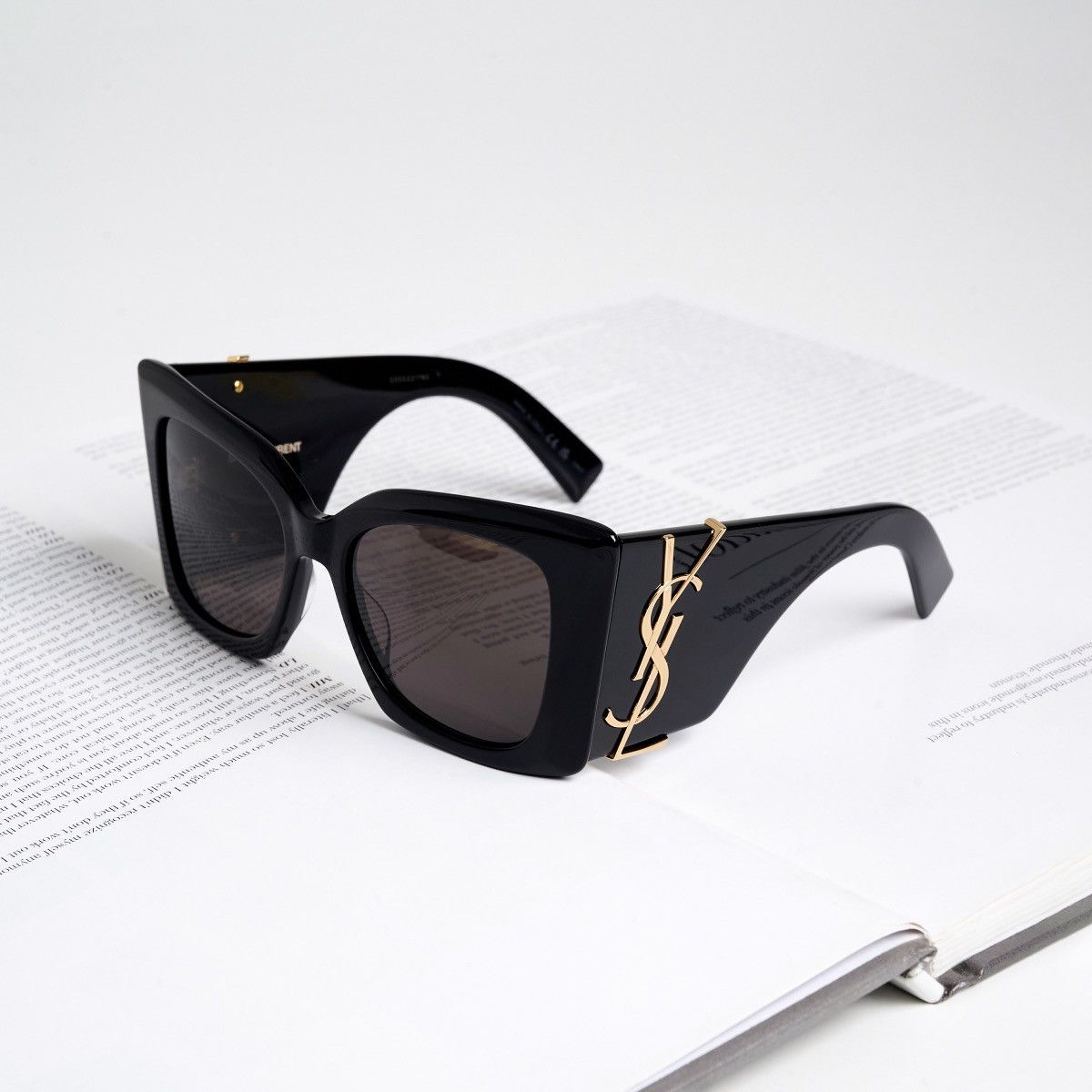 Yves Saint Laurent SAINT LAURENT SL M119 BLAZE 001 SUNGLASSES Size ONE SIZE - 1 Thumbnail