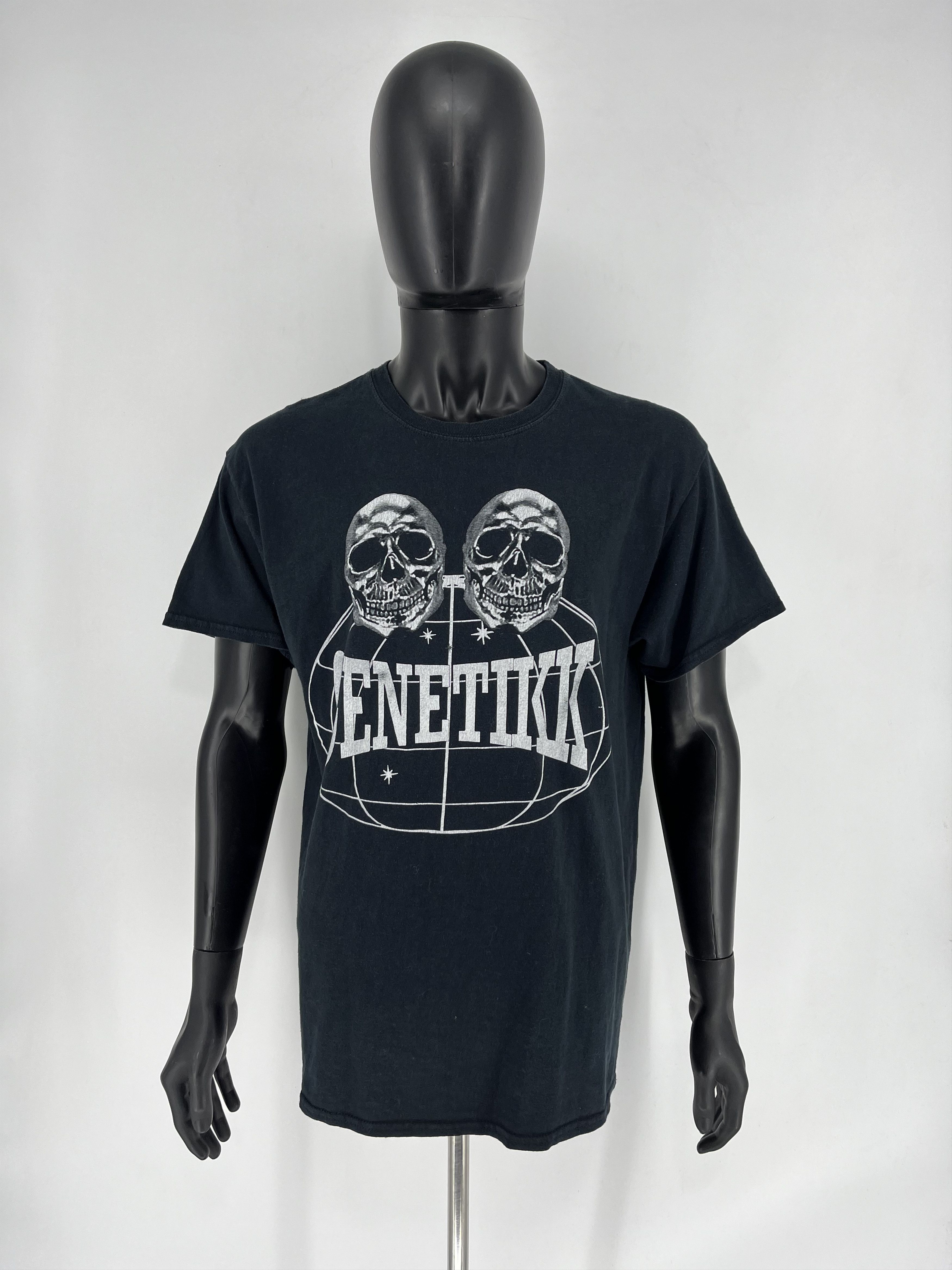Band Tees Vintage Y2k Genetikk Hip Hop Band Germany Rare Tee OG Size US L / EU 52-54 / 3 - 2 Thumbnail