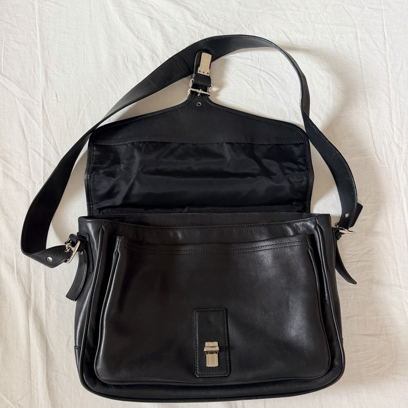 Coach Vtg Coach Logan BLK Leather Large Business Messenger Bag Size ONE SIZE - 6 Thumbnail