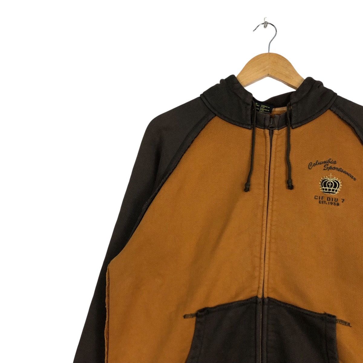 Columbia × Vintage Rare Columbia Sweater Hoodie Hiking Vintage Medium Size US M / EU 48-50 / 2 - 6 Thumbnail