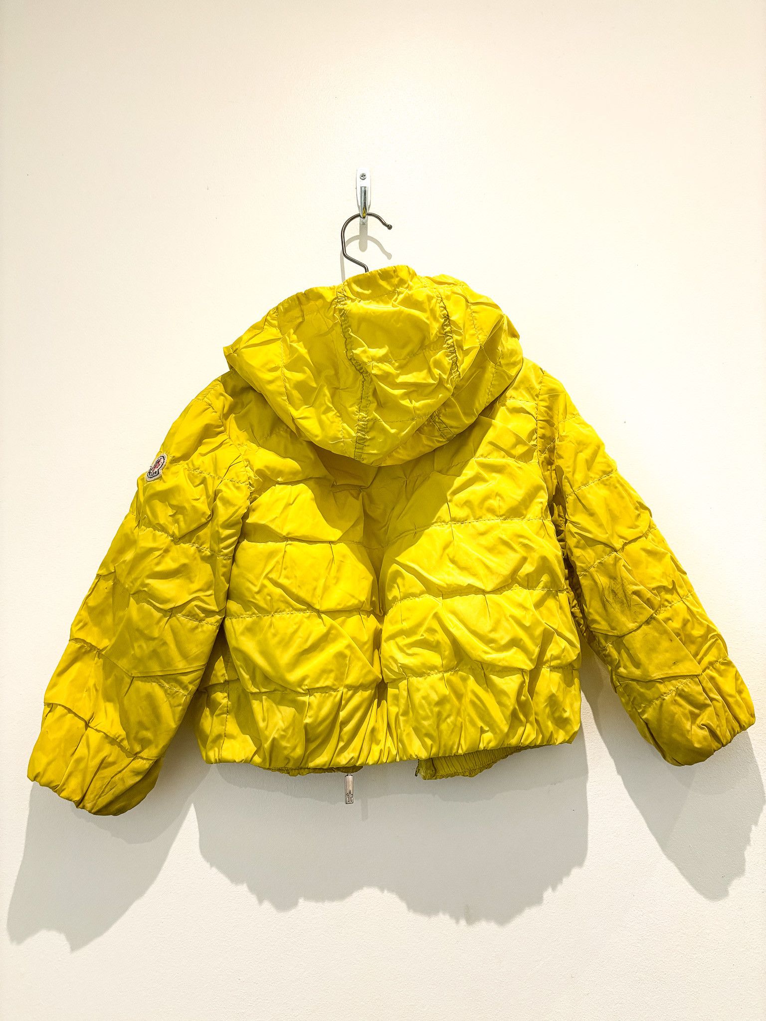 Moncler Moncler yellow puffer jacket kids Size US XXS / EU 40 - 2 Thumbnail