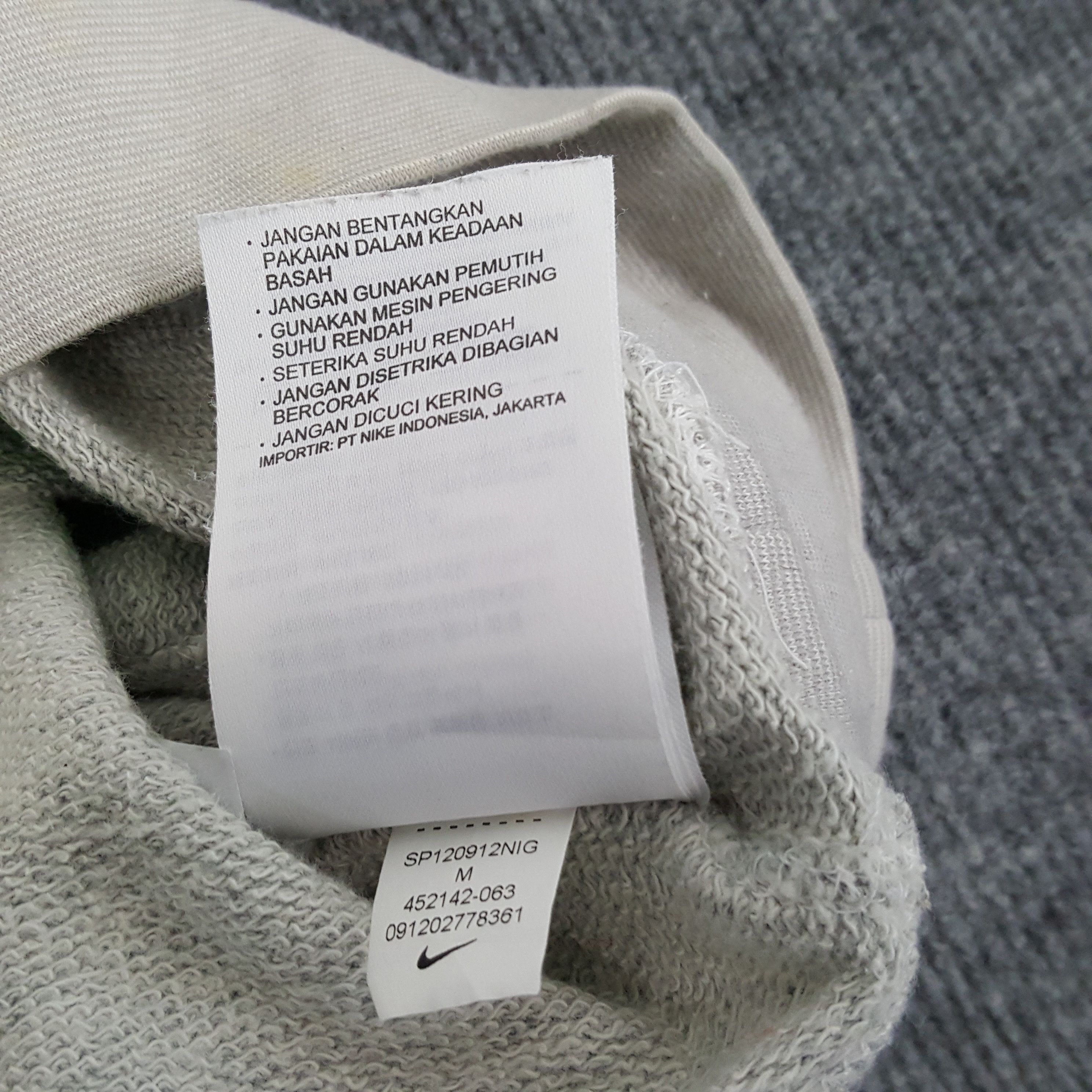 Nike × Vintage Nike Sportswear Center Big Swoosh Sweatshirt Size US S / EU 44-46 / 1 - 11 Thumbnail