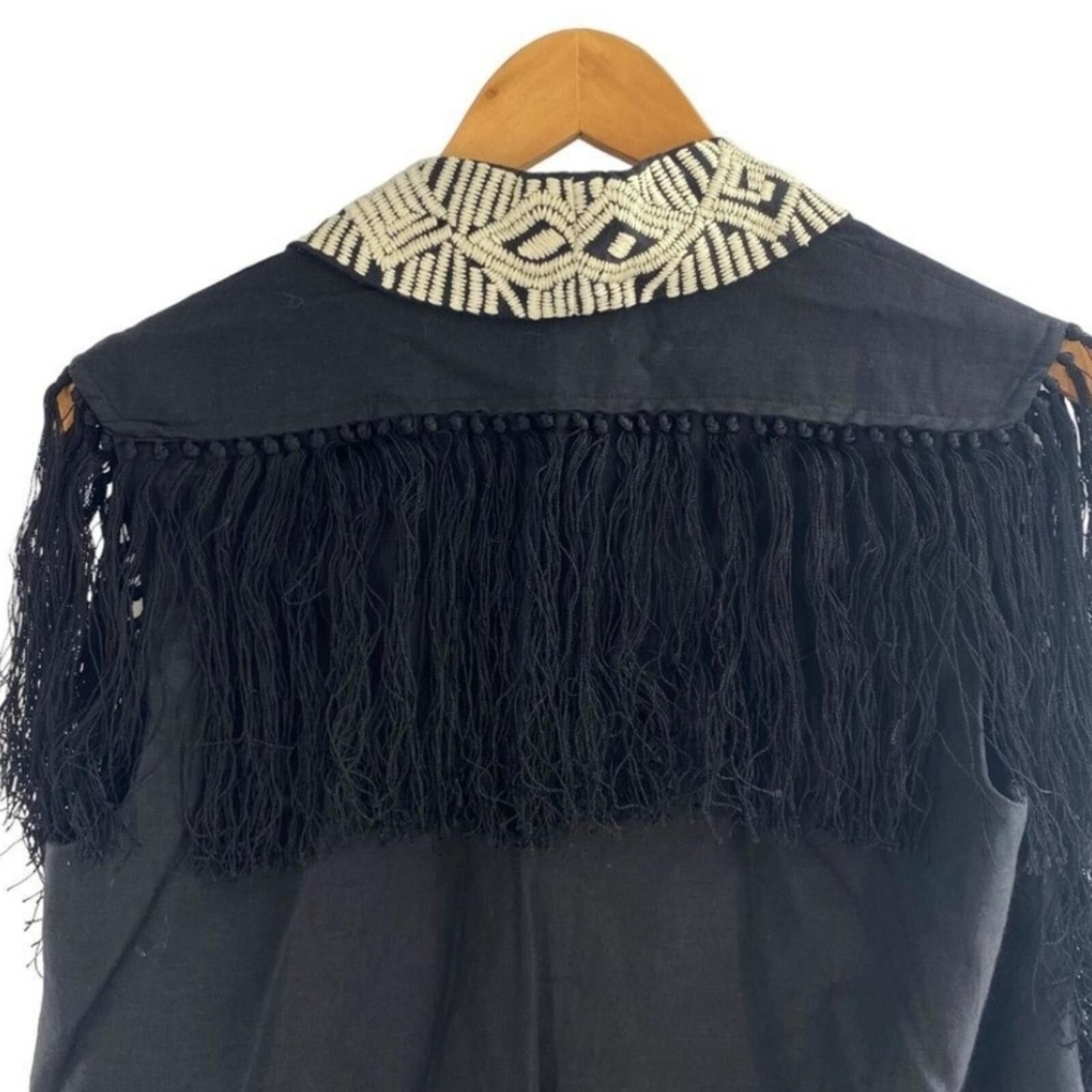 French Connection French Connection Fringe Poncho Coastal Cowgirl Minimal Sz 6 Size M / US 6-8 / IT 42-44 - 5 Thumbnail