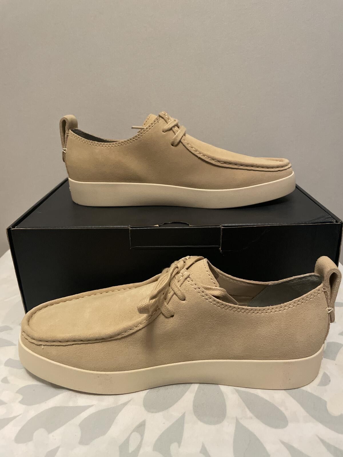 Everlane NIB Everlane Men's Size 7 Suede Desert Shoe Beige / Tan Size US 7 / EU 40 - 2 Thumbnail