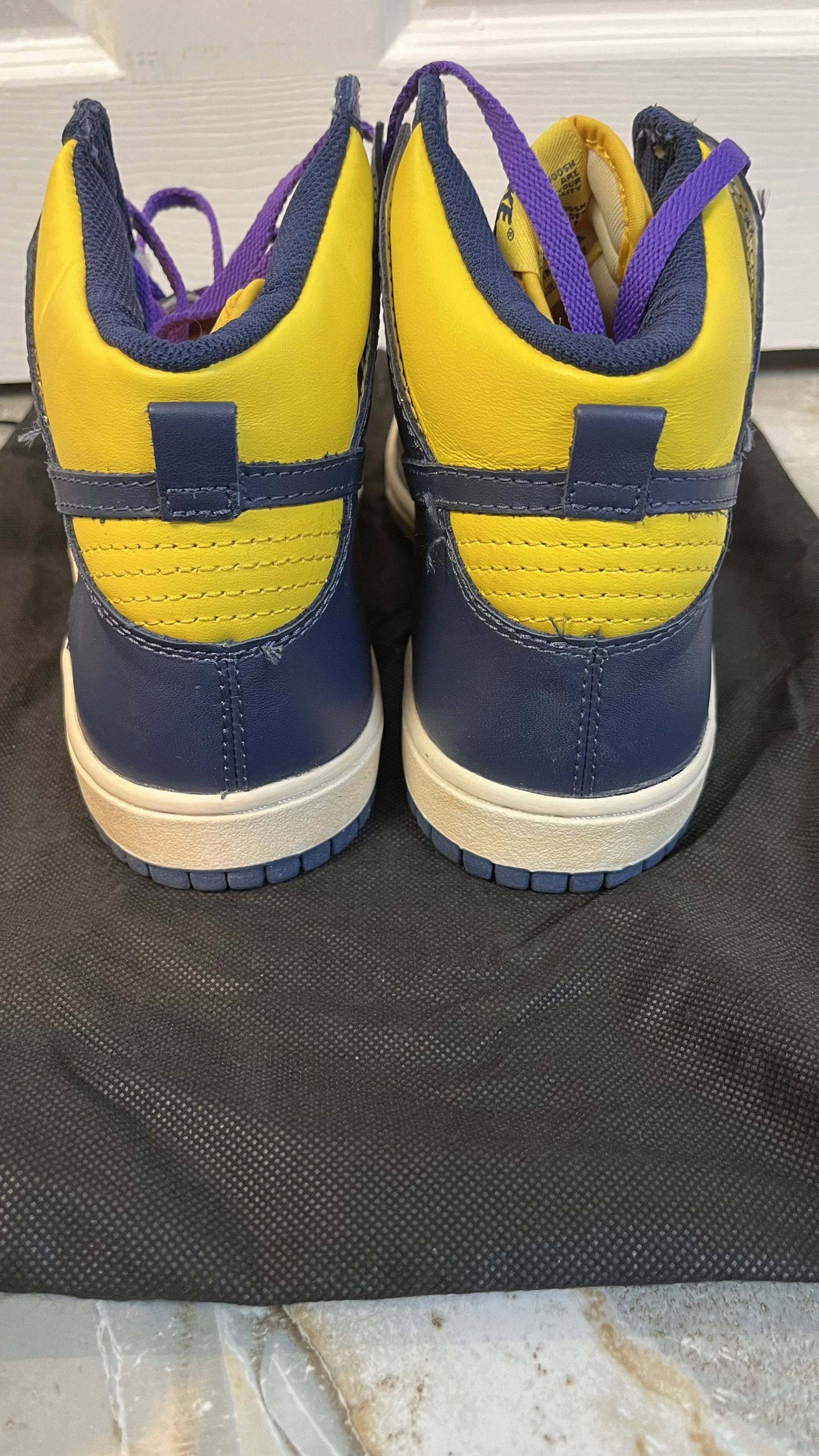 Nike Nike Dunk High QK VNTG Michigan 2007 Size US 9.5 / EU 42-43 - 3 Thumbnail