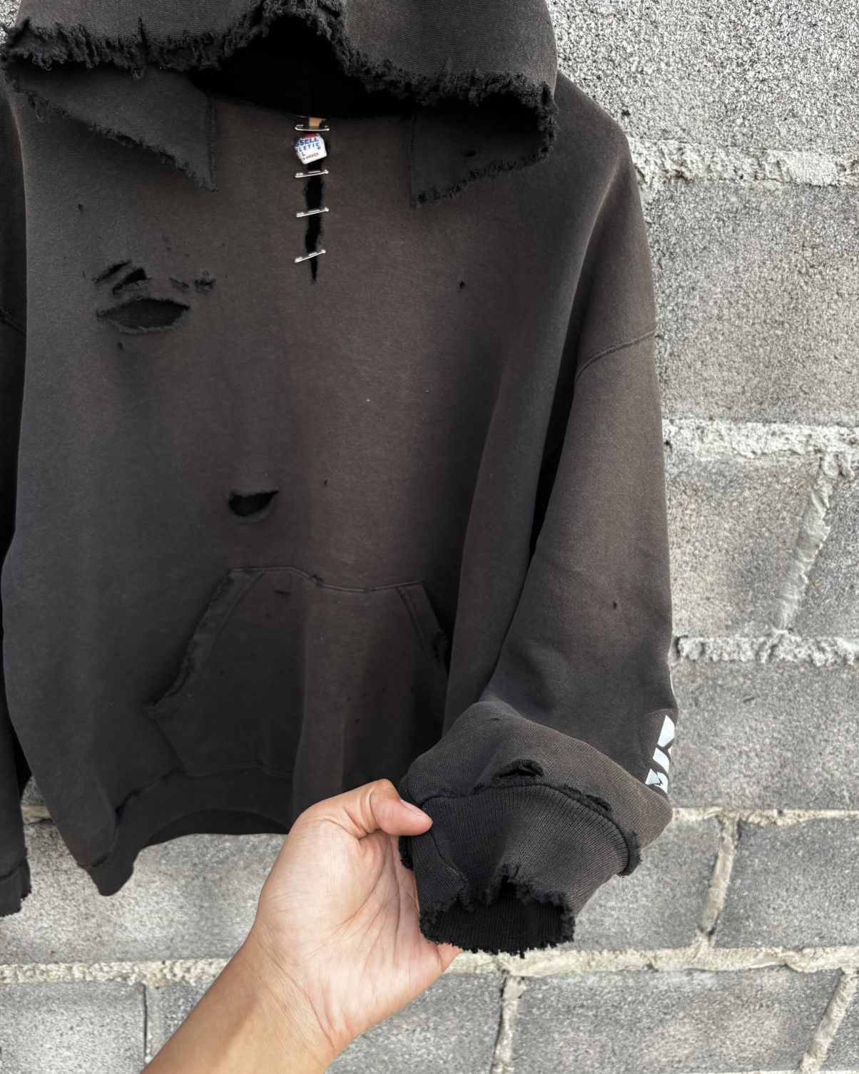 Russell Athletic Thrashed Faded Distressed Russell Hoodie ERD Grunge Size US L / EU 52-54 / 3 - 12 Thumbnail