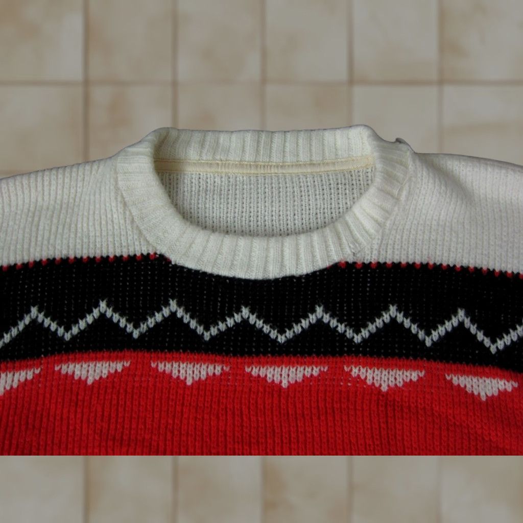 Vintage VINTAGE Sweater Womens M Red Black White Diamond Knit Casual Pullover 80s 90s Womens Size M / US 6-8 / IT 42-44 - 1 Thumbnail