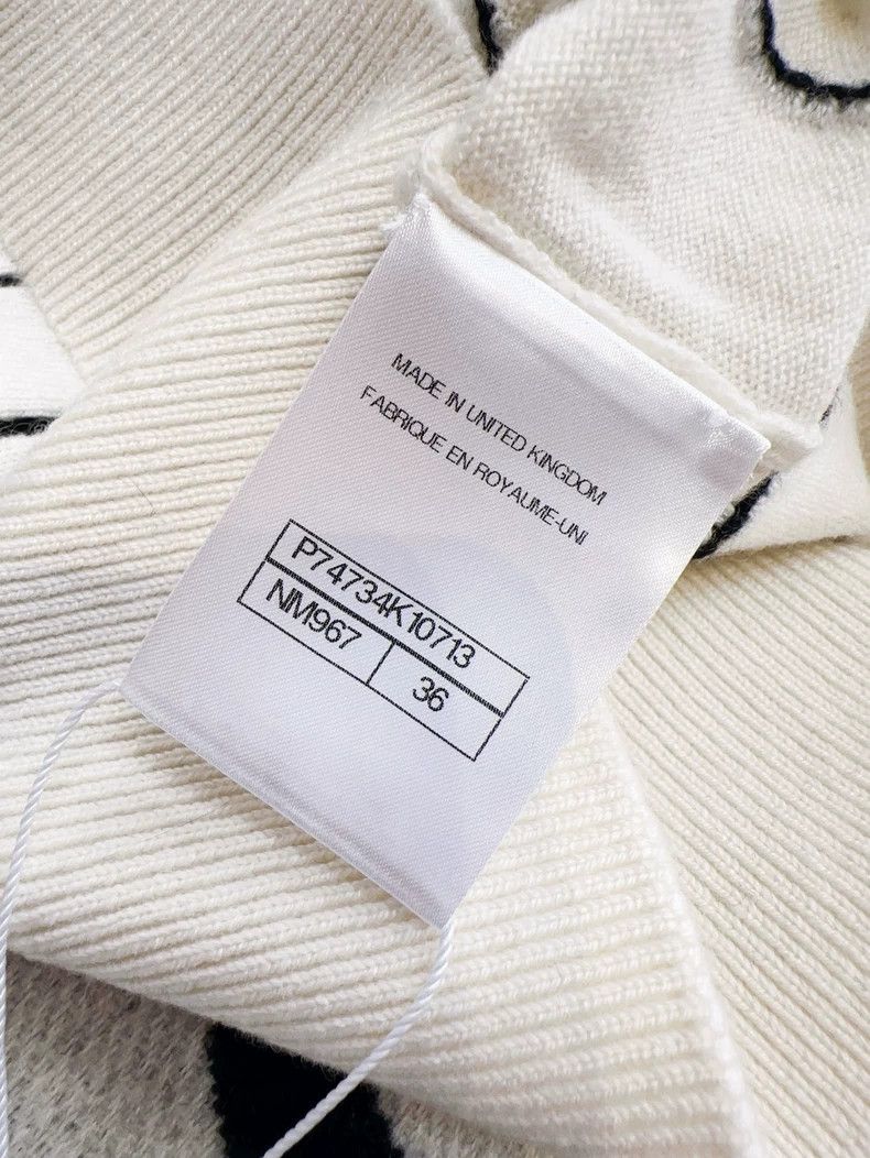 Chanel Chanel 23p preview series white vertical striped cashmere Size XS / US 0-2 / IT 36-38 - 6 Thumbnail