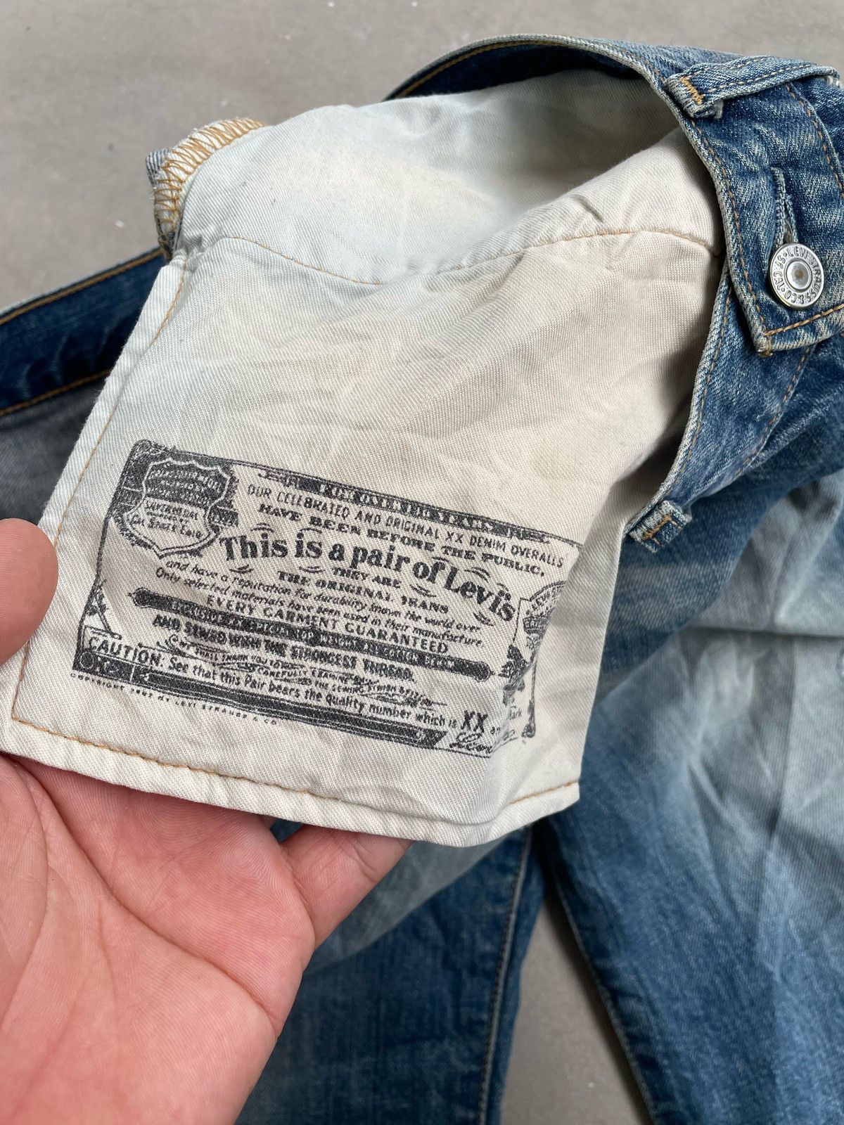 Levi's × Vintage LEVIS 501 VINTAGE JAPAN WELL WORN DENIM PANT Size US 32 / EU 48 - 8 Thumbnail