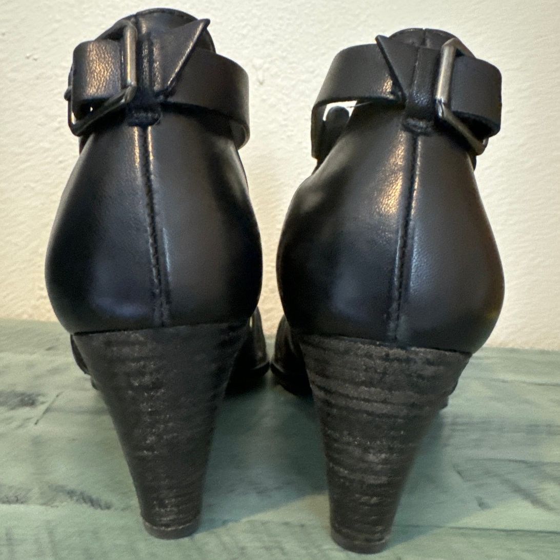 Other Paul Green Sz 9 Christy Black Leather 3 1/2" Gladiator Heels Size US 9 / IT 39 - 2 Thumbnail