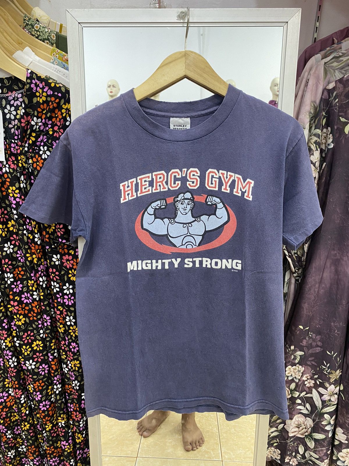 Disney Vintage Disney by Stanley Desantis HERC’S GYM Size US M / EU 48-50 / 2 - 1 Thumbnail