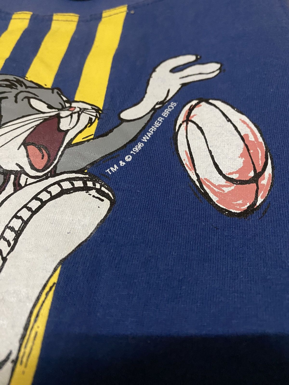 Warner Bros Vintage 1996 Bugs Bunny Yellow Stripes Sleeveless Tank Top Size US M / EU 48-50 / 2 - 4 Thumbnail