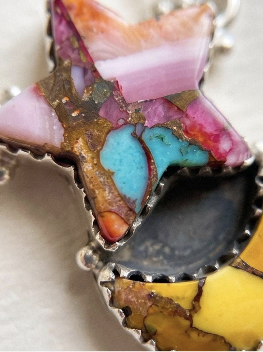 Handmade Spiny Oyster Shell & Honey Dahlia Moon & Star Necklace 18” Size ONE SIZE - 3 Thumbnail