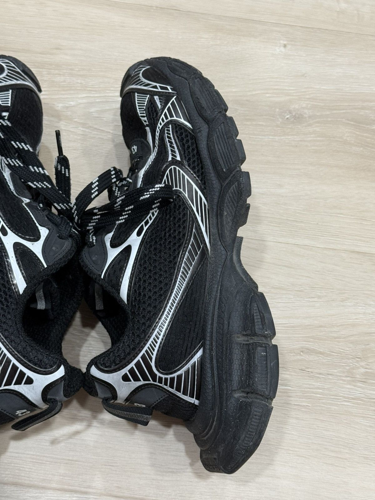 Balenciaga Balenciaga 3xl Sneakers Size US 10 / EU 43 - 10 Thumbnail