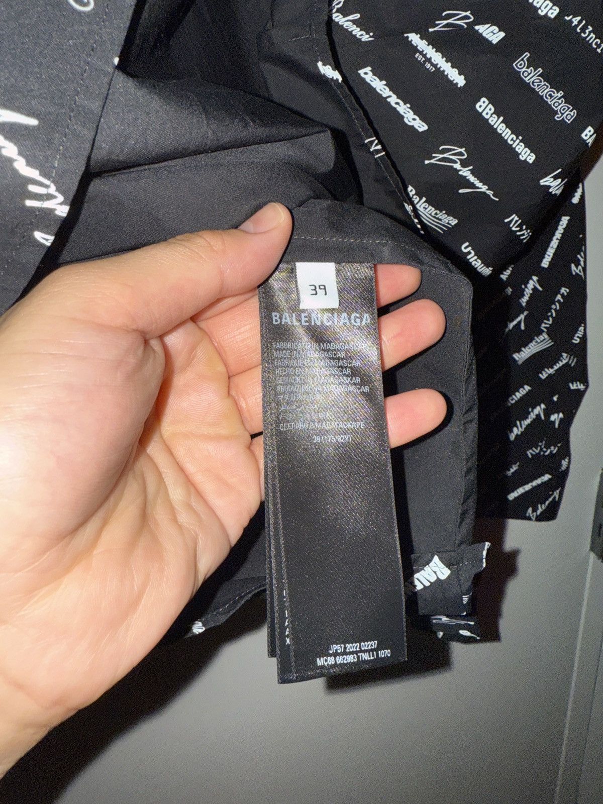 Balenciaga Balenciaga Signature Print Button-Up 39 Size US S / EU 44-46 / 1 - 25 Thumbnail