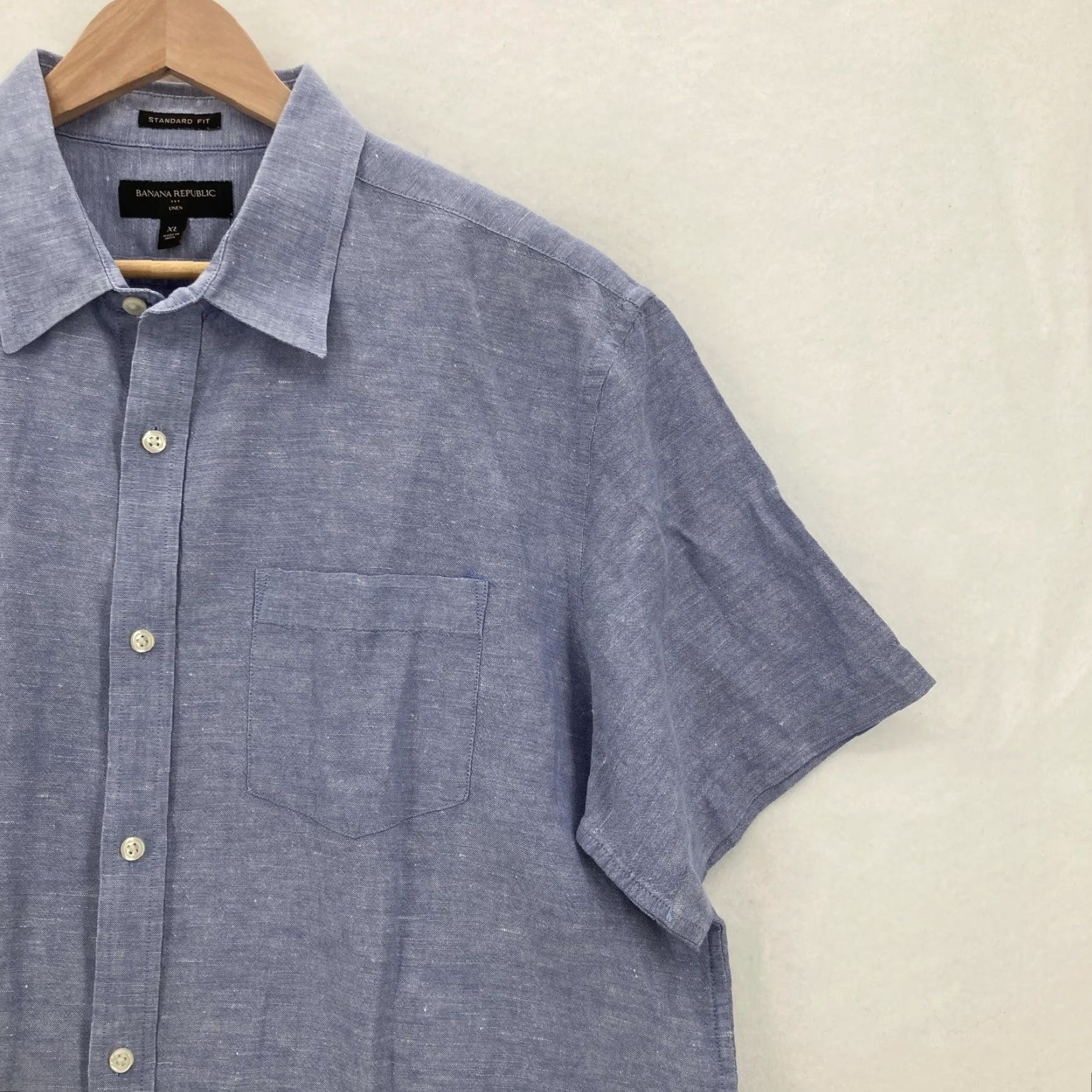 Banana Republic Shirt Mens XL Linen Blend Short Sleeve Button Up Standard  Fit Blue Chambray Slub Pattern Beach Nautical Preppy -  www.ethicalfarmerslk.com