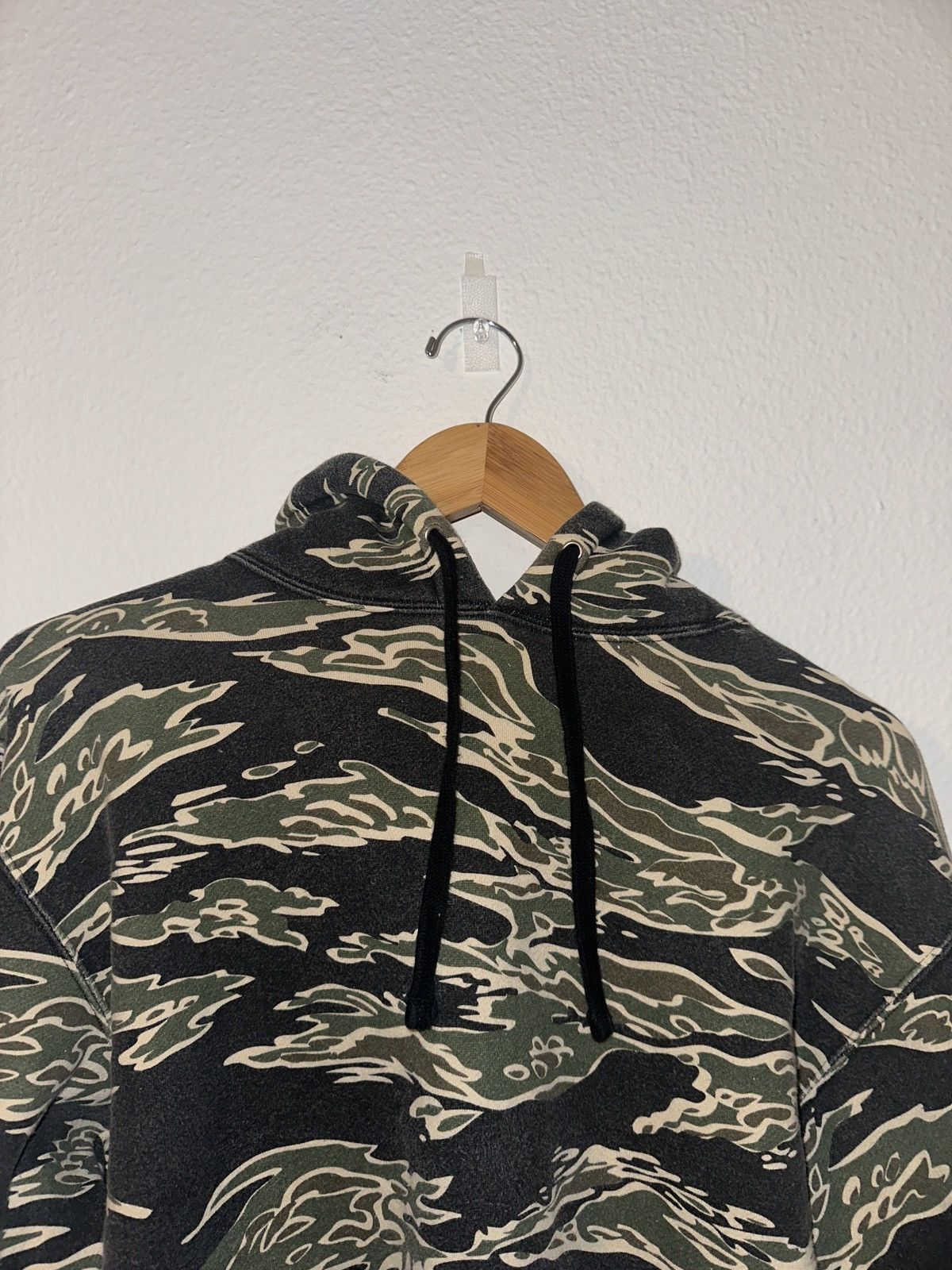 Other Green Tiger Camo Hoodie Size US S / EU 44-46 / 1 - 3 Thumbnail