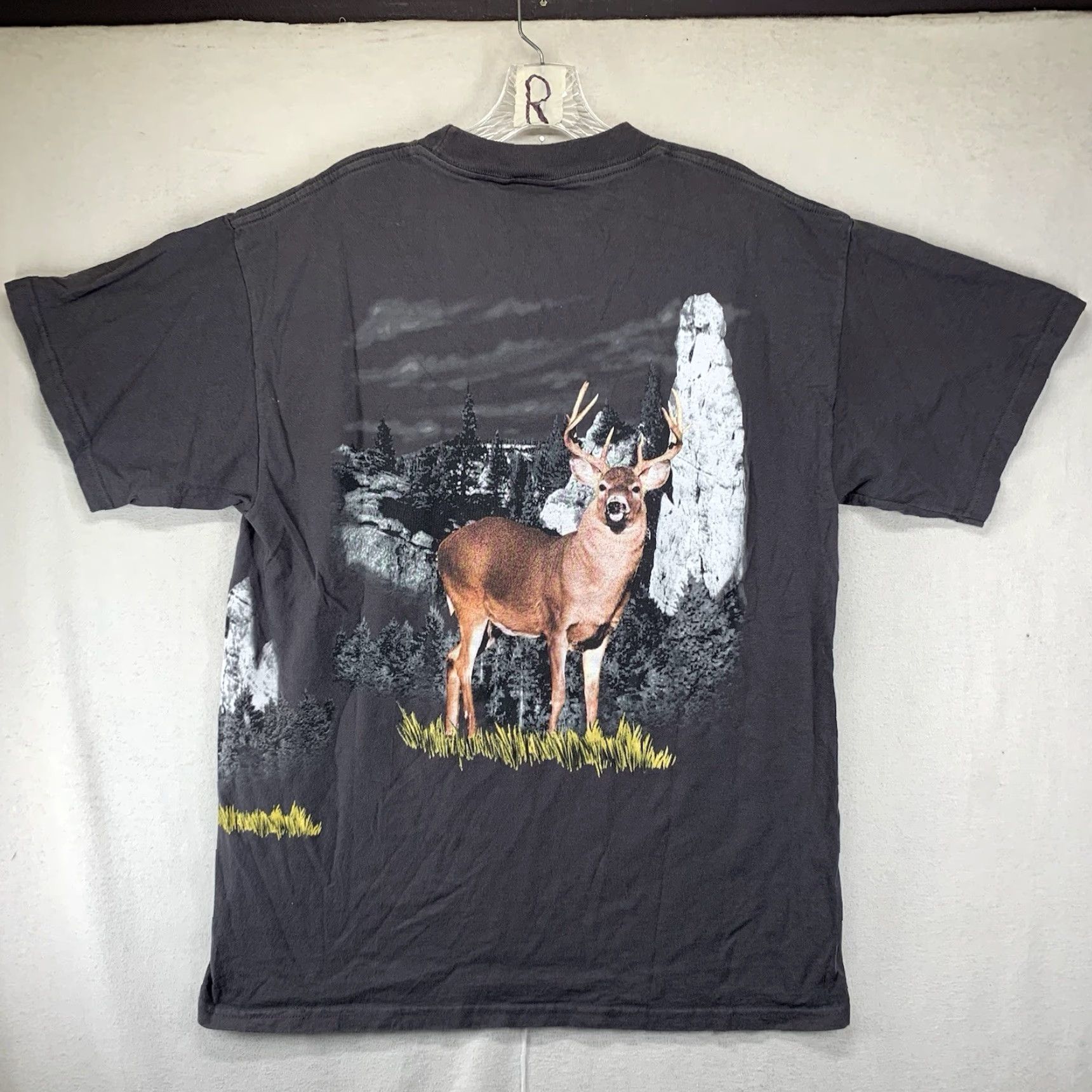 Vintage VINTAGE Trau & Loevner Men’s Short Sleeve T-Shirt Animal Print Deer Mountains Nature Gray Large Size US 33 - 5 Thumbnail