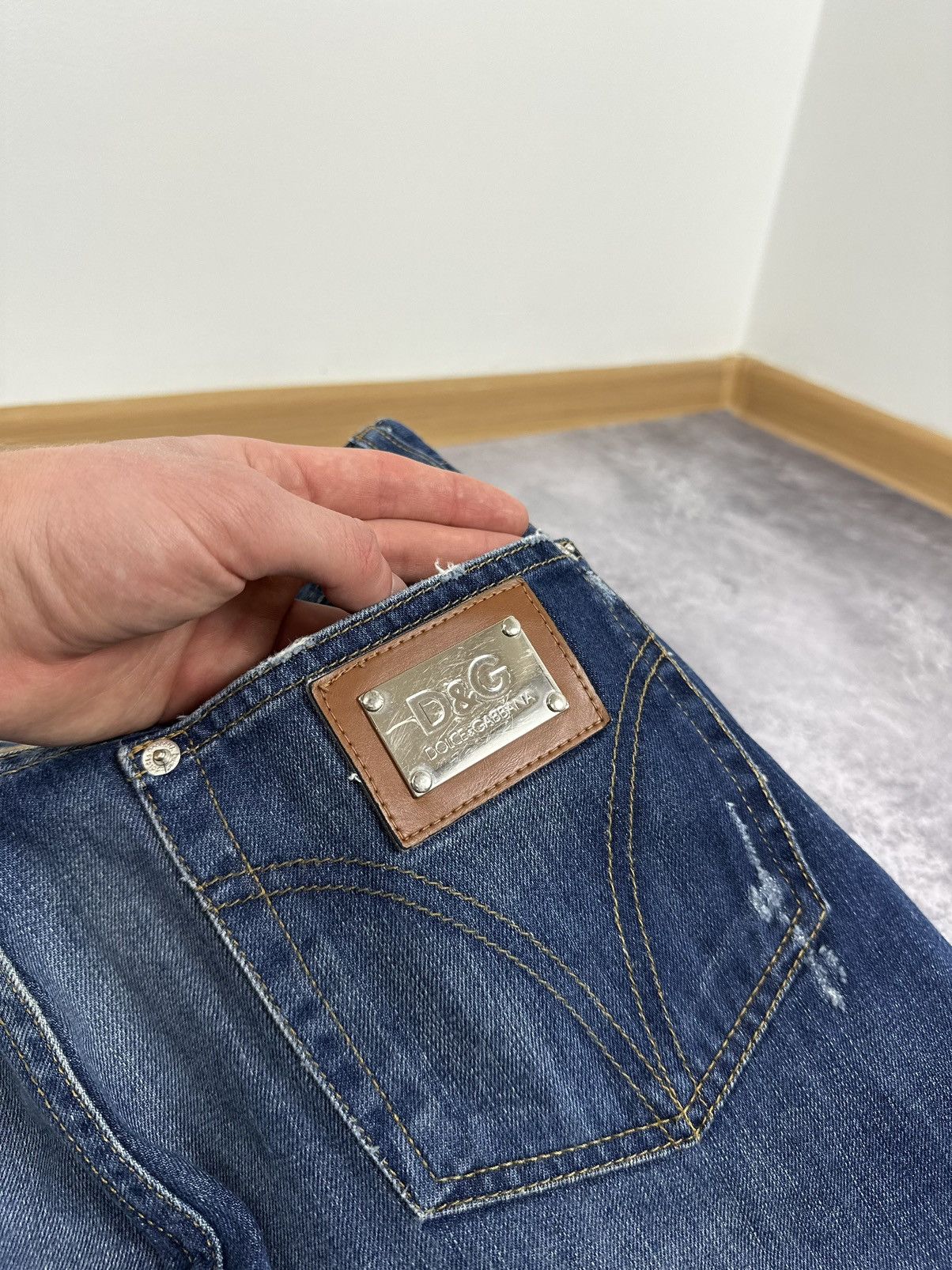 Dolce & Gabbana Vintage Dolce & Gabbana Logo Stone Washed Designer Jeans Size US 34 / EU 50 - 7 Thumbnail