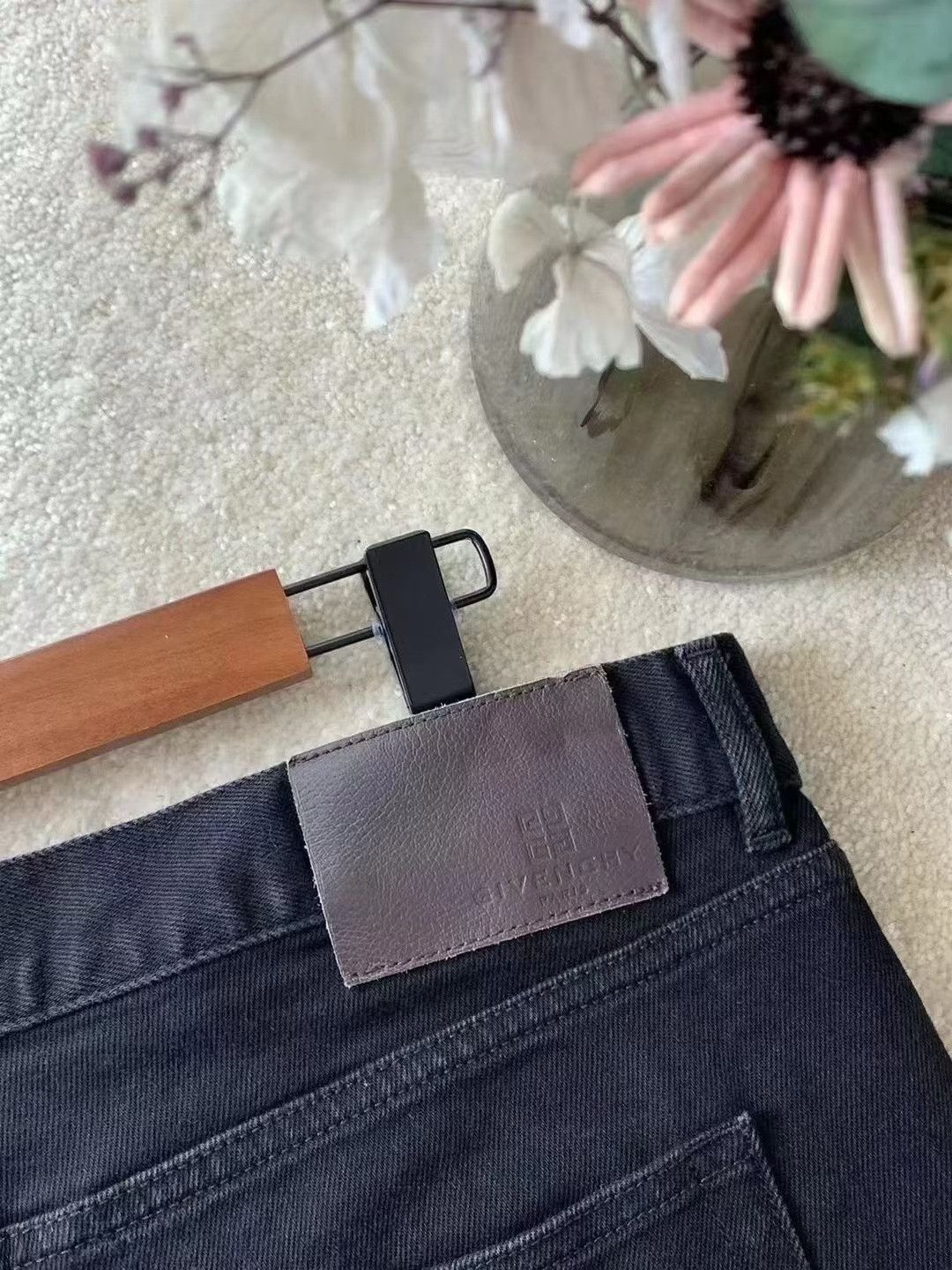 Givenchy Givenchy One Side Logo Ribbon Black Jeans Size US 34 / EU 50 - 7 Thumbnail
