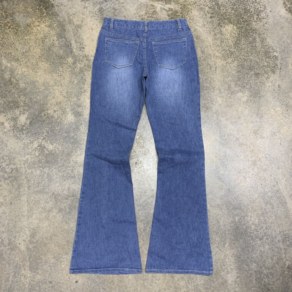Japanese Brand Vintage Floral Flare Jeans Y2K Japanese Aesthetic Denim Size 26" / US 2 / IT 38 - 2 Thumbnail