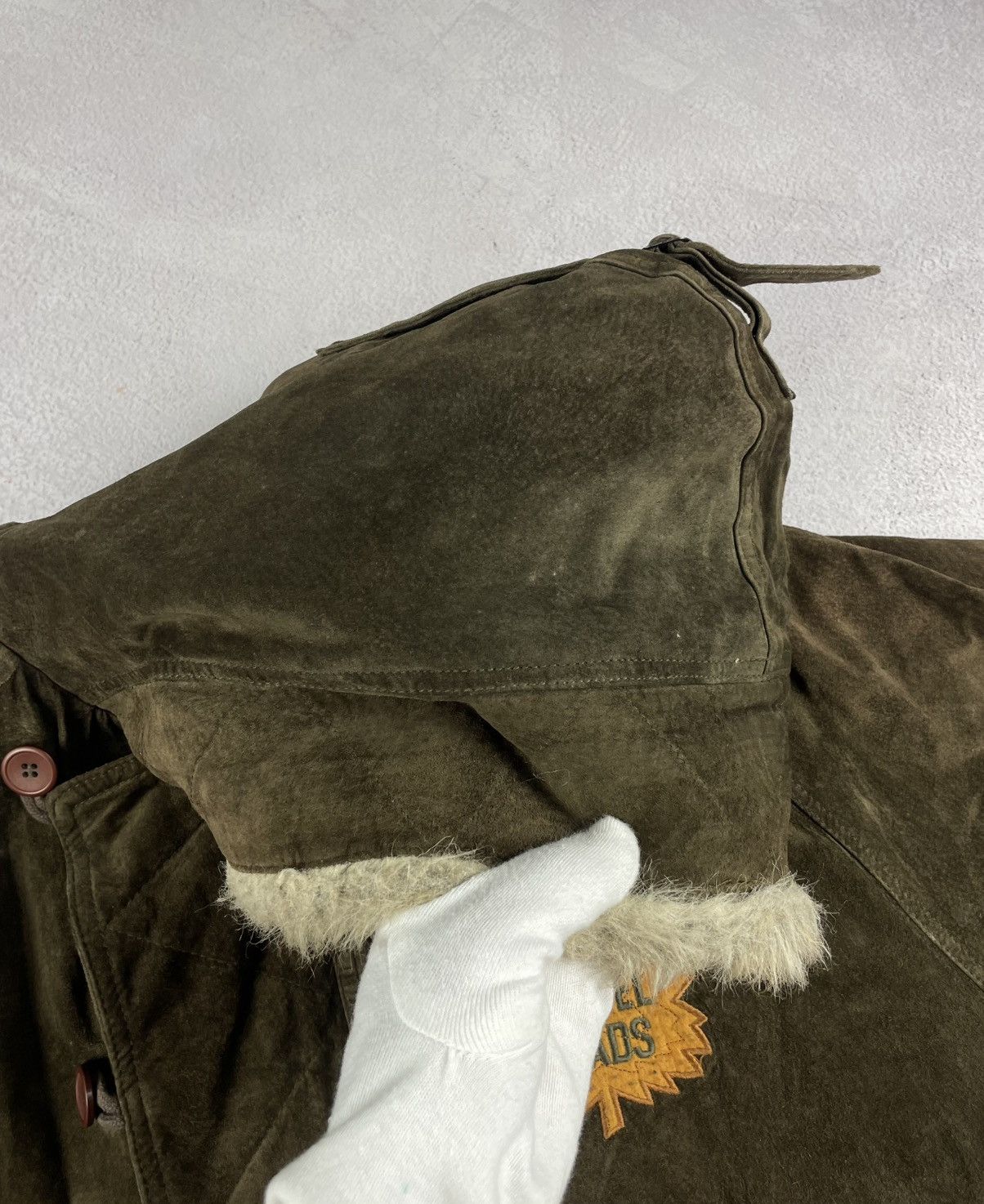 Chevignon × Vintage Chevignon Suede Bomber Jacket Clifford Office Ontario Canada Size US M / EU 48-50 / 2 - 9 Thumbnail