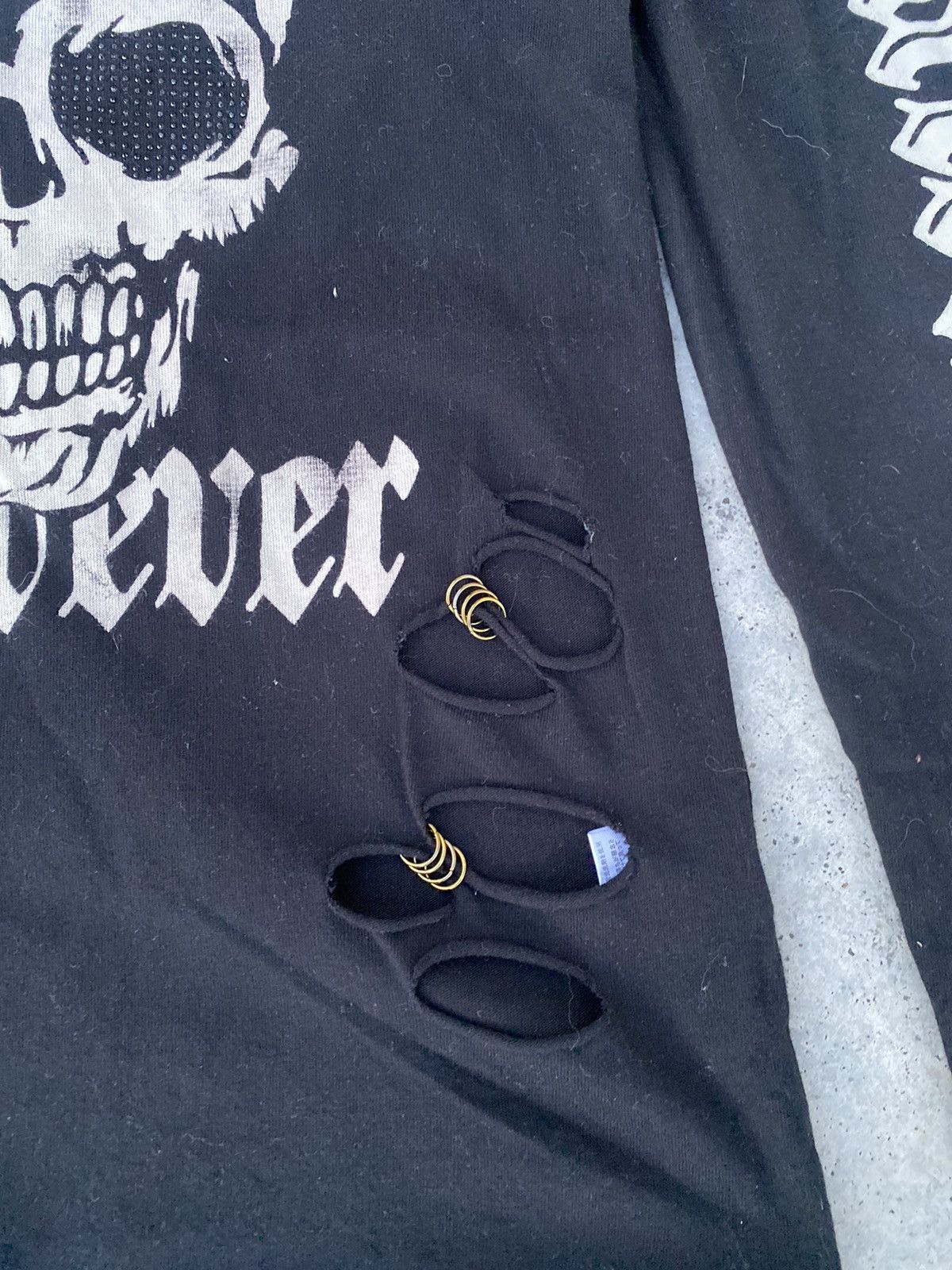 Japanese Brand Grunge Skull Gothic ifsixwasnine styled Goa Punk Tees Size XS / US 0-2 / IT 36-38 - 4 Thumbnail