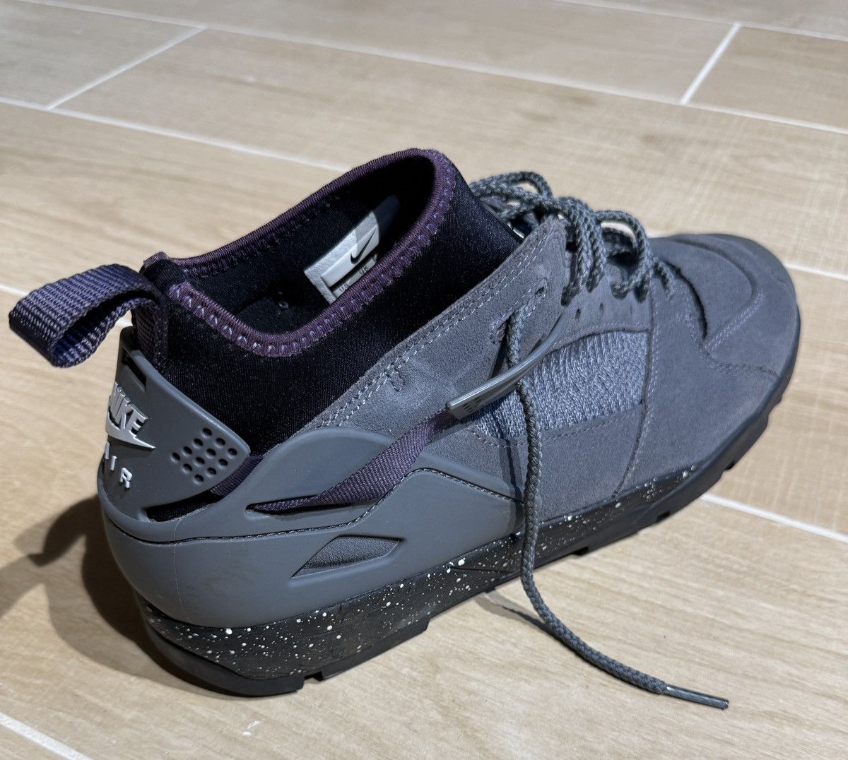 Nike ACG Nike Air Revaderchi Grey Men’s 12 Size US 12 / EU 45 - 3 Thumbnail