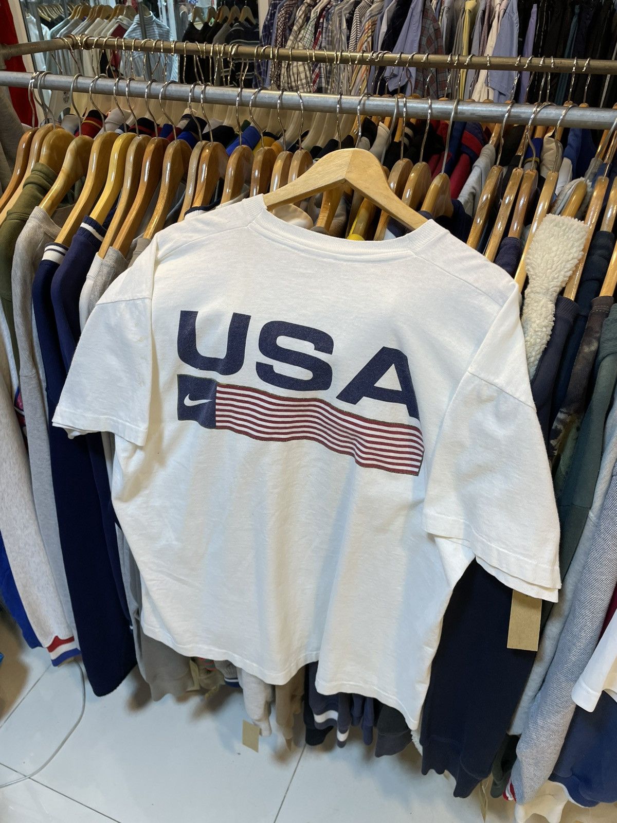 Nike Vintage Nike USA Big Flag 90s Tee Size US L / EU 52-54 / 3 - 1 Thumbnail