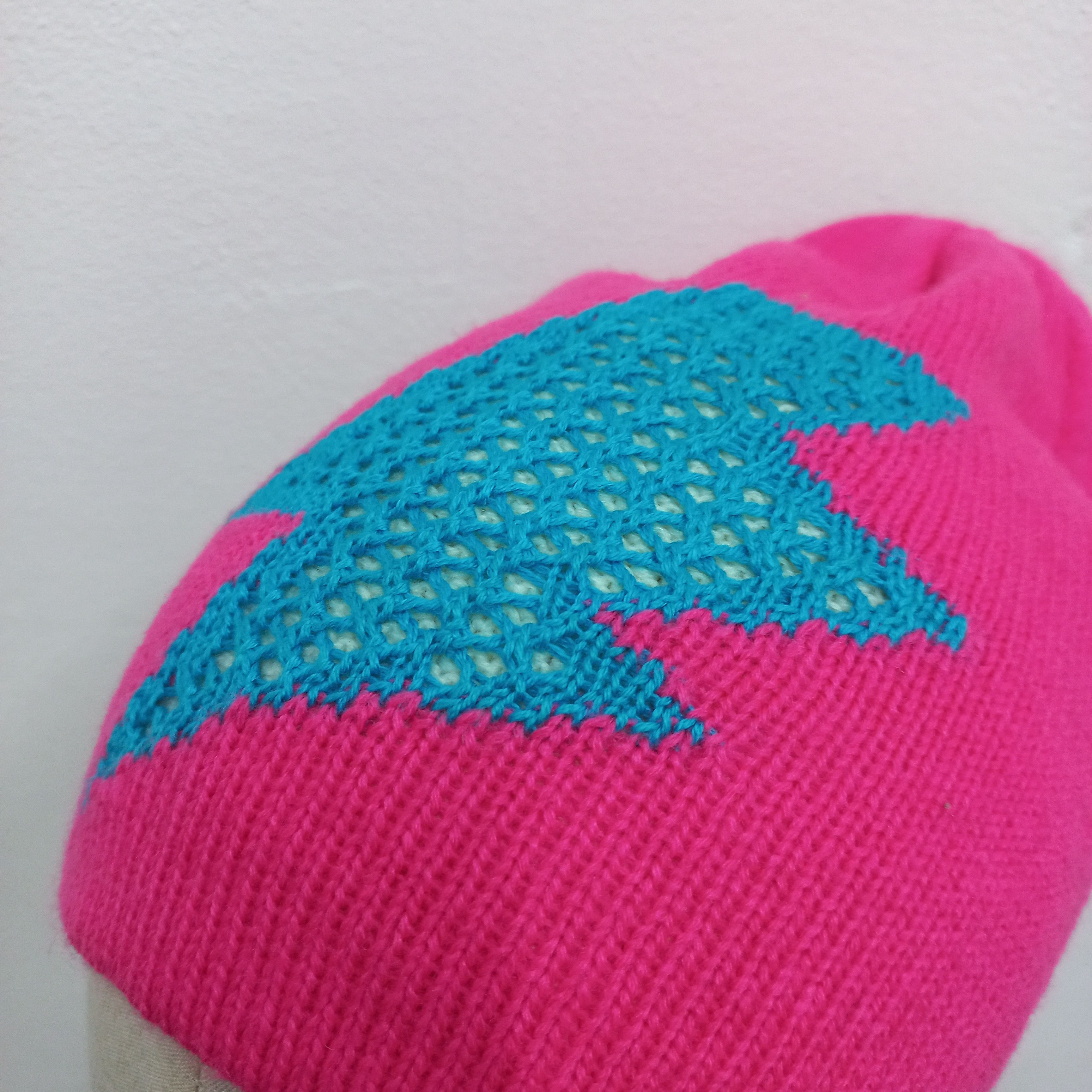 Beauty Beast 💥 Blue blood big logo pop art punk style beanie hat Size ONE SIZE - 3 Thumbnail