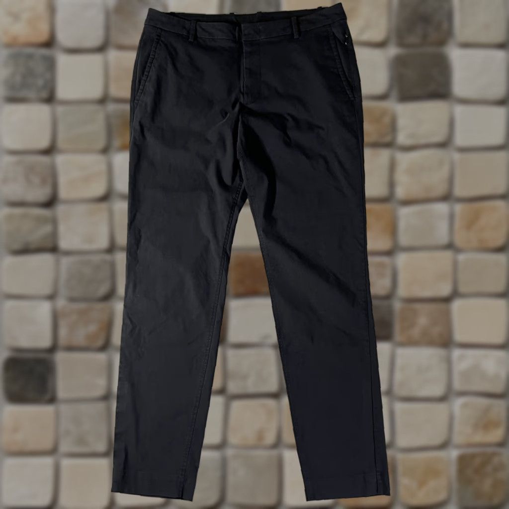 Vintage Kit and Ace Men's Chino Pants 34 Black Cotton Blend Stretch Flat Front Belt Loops Zip Inseam 32 Regular Straight Pockets City Preppy Style Men’s Pants Size US 34 / EU 50 - 1 Thumbnail