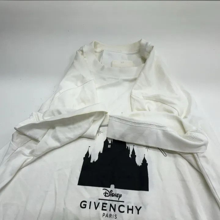 Givenchy Givenchy Givenchy x Disney Castle Graphic TShirt -2507 Size US M / EU 48-50 / 2 - 3 Thumbnail