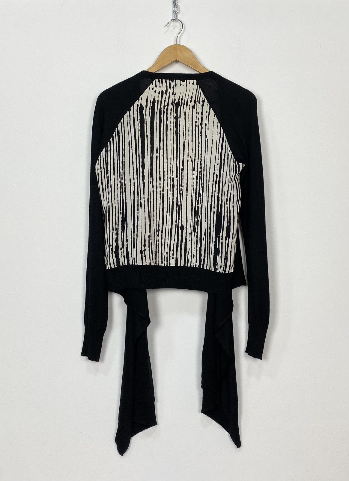 Ted Baker TED BAKER SZ 3 M BLACK FINE KNIT SILK/ANGORA BLEND CARDIGAN Size M / US 6-8 / IT 42-44 - 6 Thumbnail