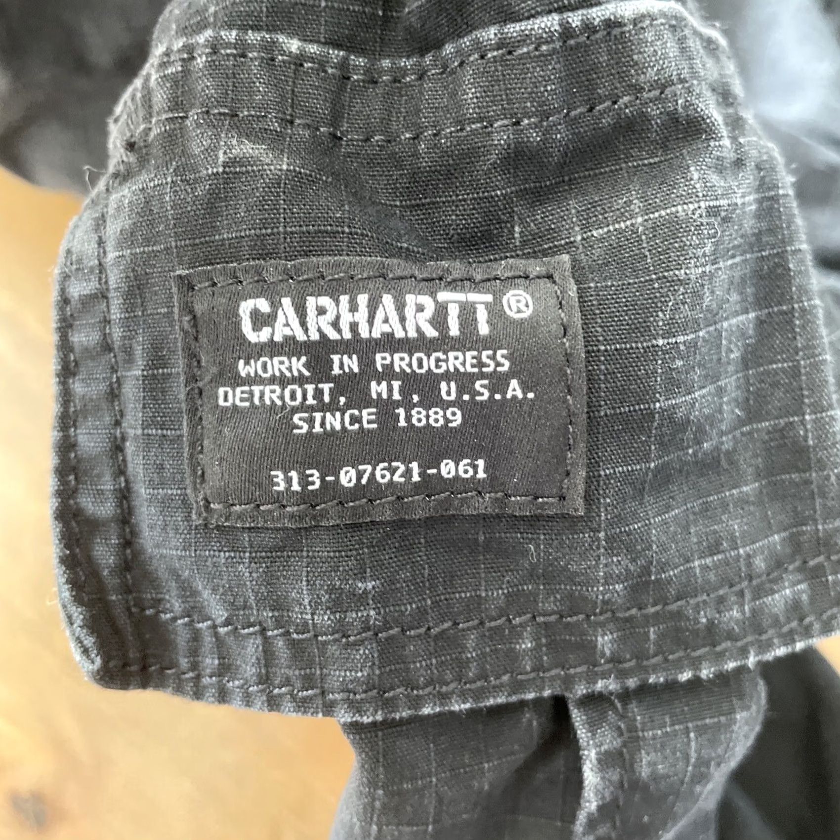 Carhartt VINTAGE Carhartt Work In Progress Cymbal Cargo Pants Womens 25x28 Black Straight Ripstop Size 42" / US 20 - 3 Thumbnail