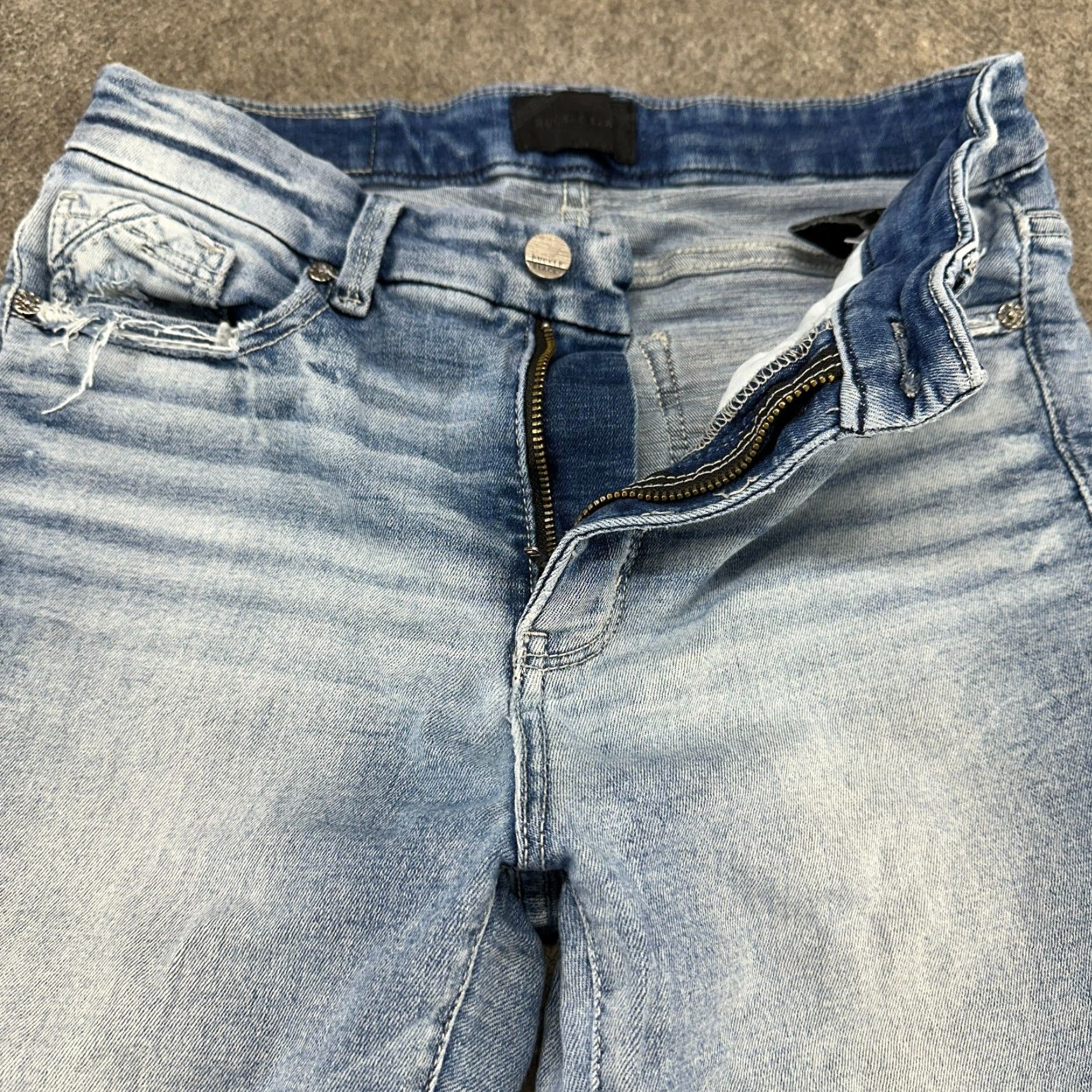 Buckle Black Buckle Black Jeans Womens 26 Skinny Distressed Blue Denim 5-Pocket Zip Inseam 28 High Rise Slim Stretch Regular Size 26" / US 2 / IT 38 - 2 Thumbnail