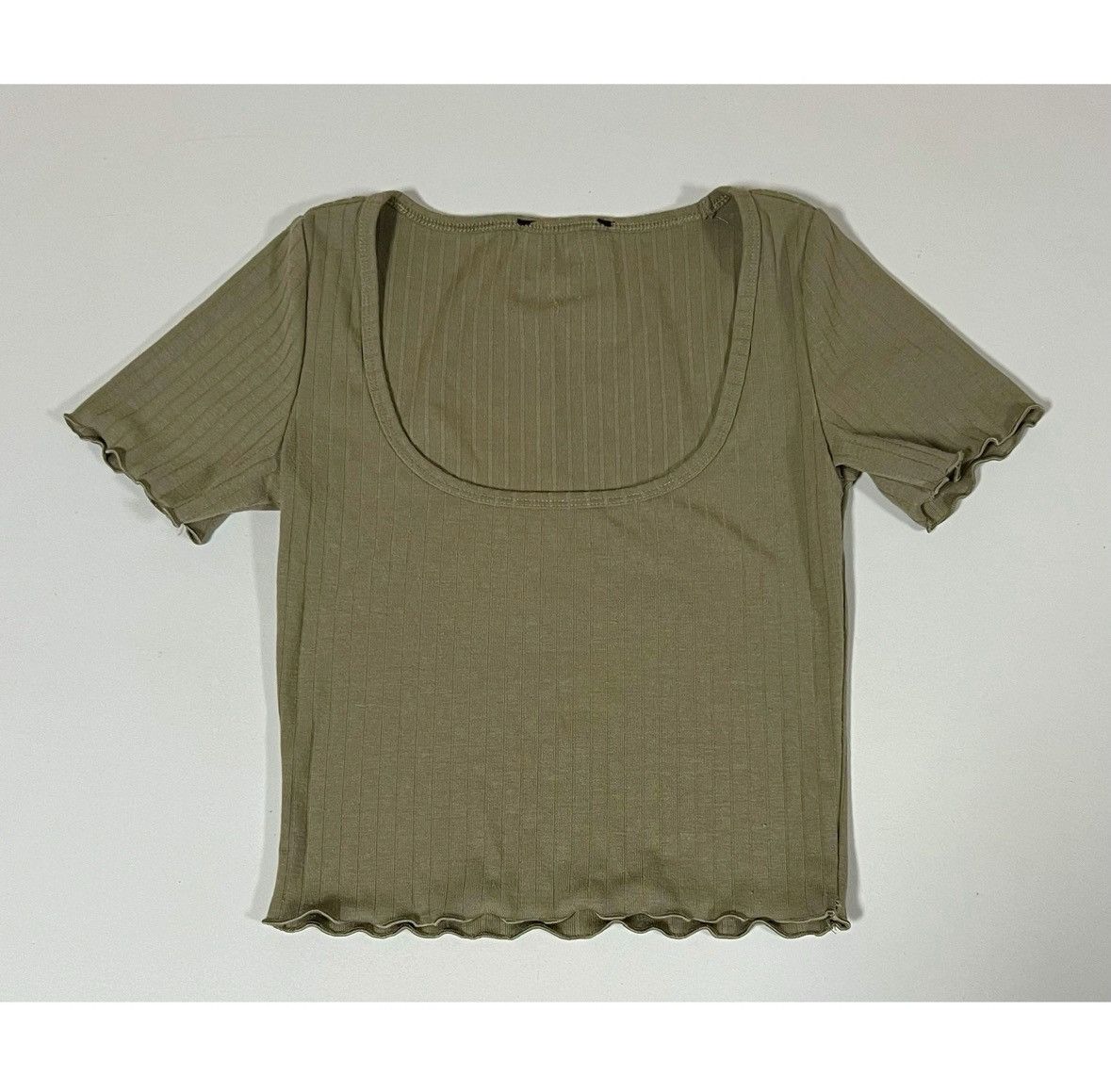 Vintage Olive Green Solid Short Sleeve Shirt Top Blouse Tee Size S ✨ Size S / US 4 / IT 40 - 1 Thumbnail