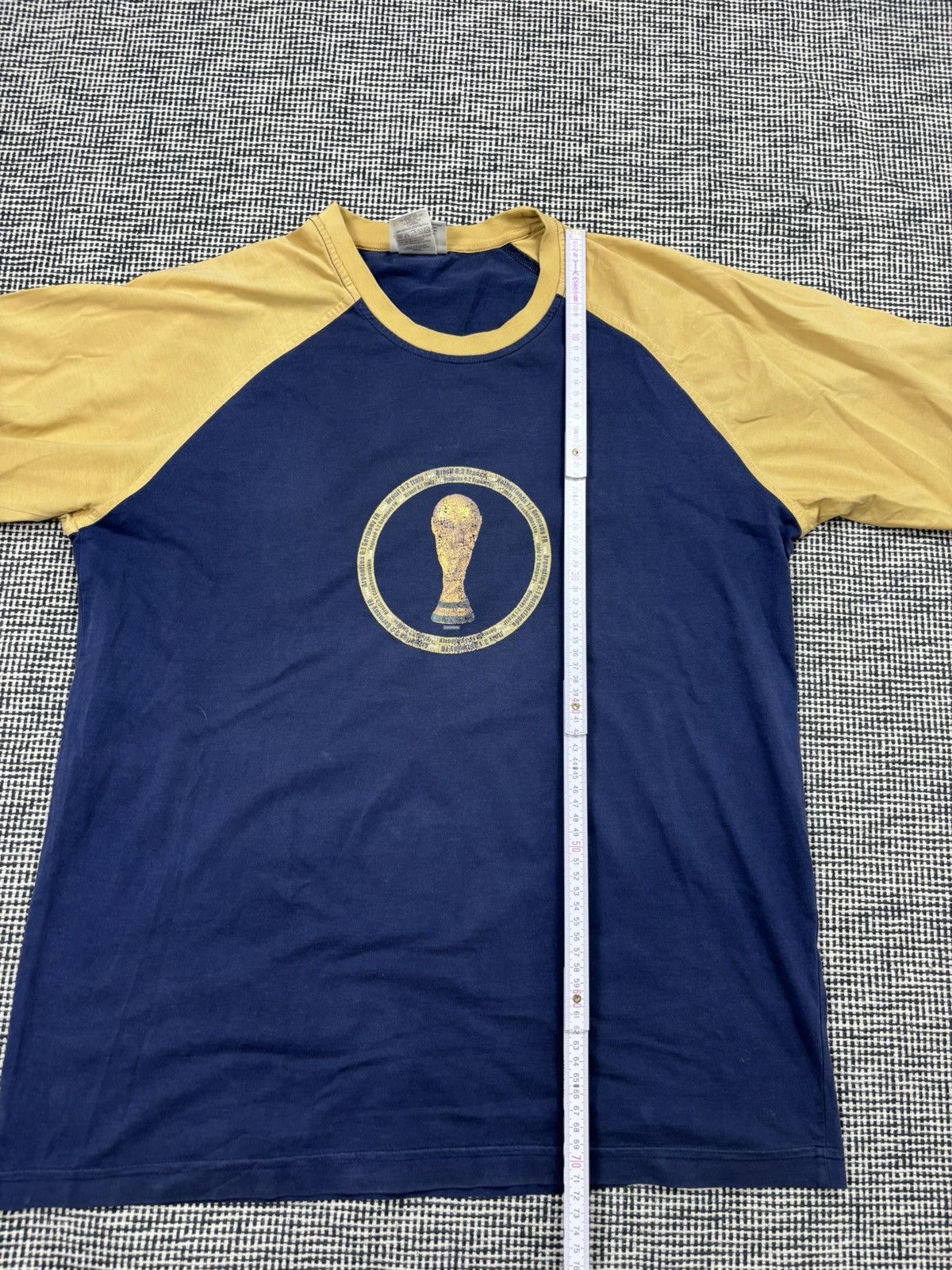 Adidas 2002 adidas fifa world cup Korea Japan vintage t-shirt Size US L / EU 52-54 / 3 - 5 Thumbnail