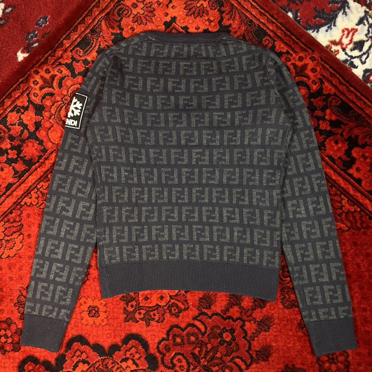 Fendi Vintage Luxury Fendi FF Monogram Wool V-Neck Sweater Navy Size M / US 6-8 / IT 42-44 - 4 Thumbnail
