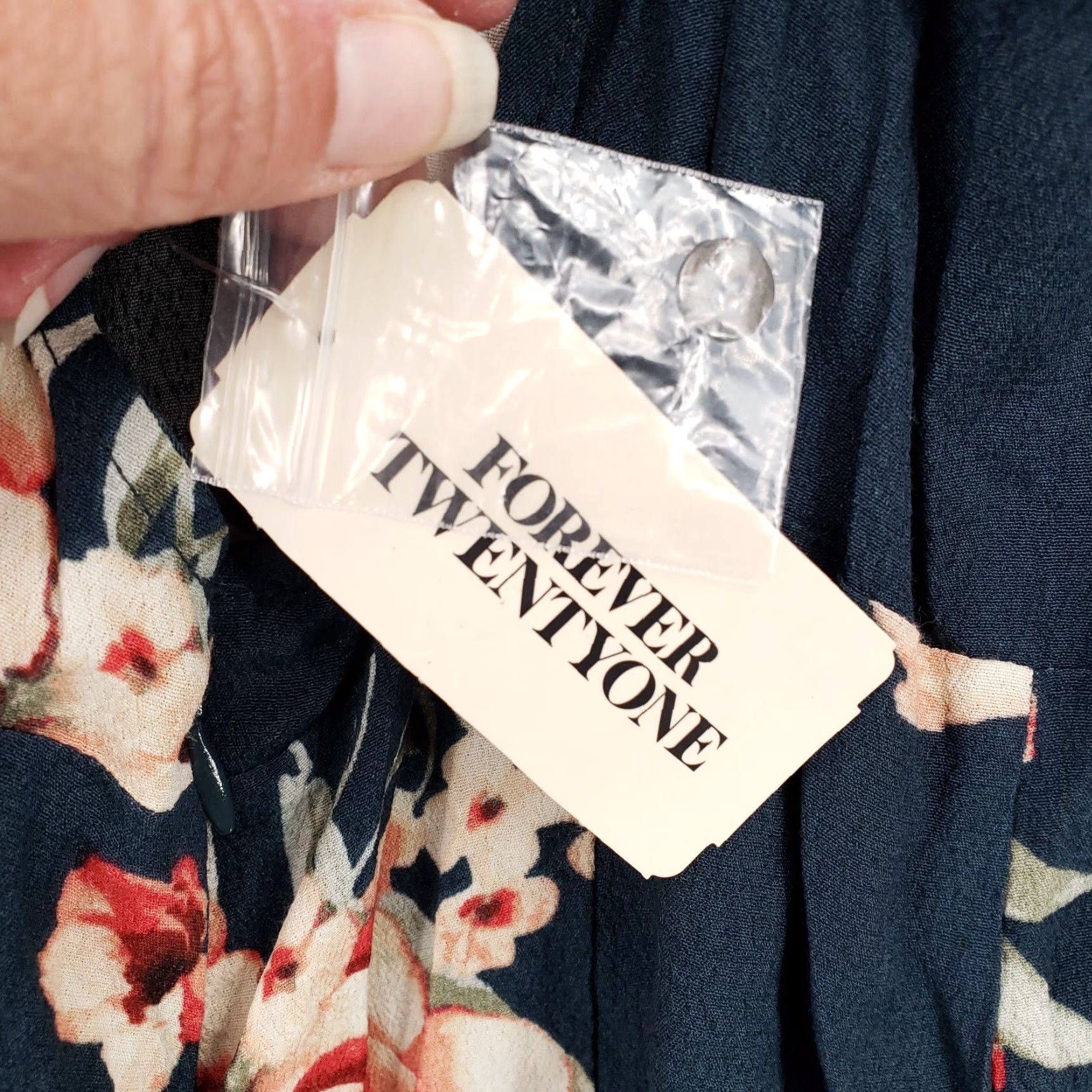 Forever 21 FOREVER 21 Romper Womens S Blue Floral Halter Open Back One-Piece Sleeveless Casual NEW Size 28" / US 6 / IT 42 - 2 Thumbnail