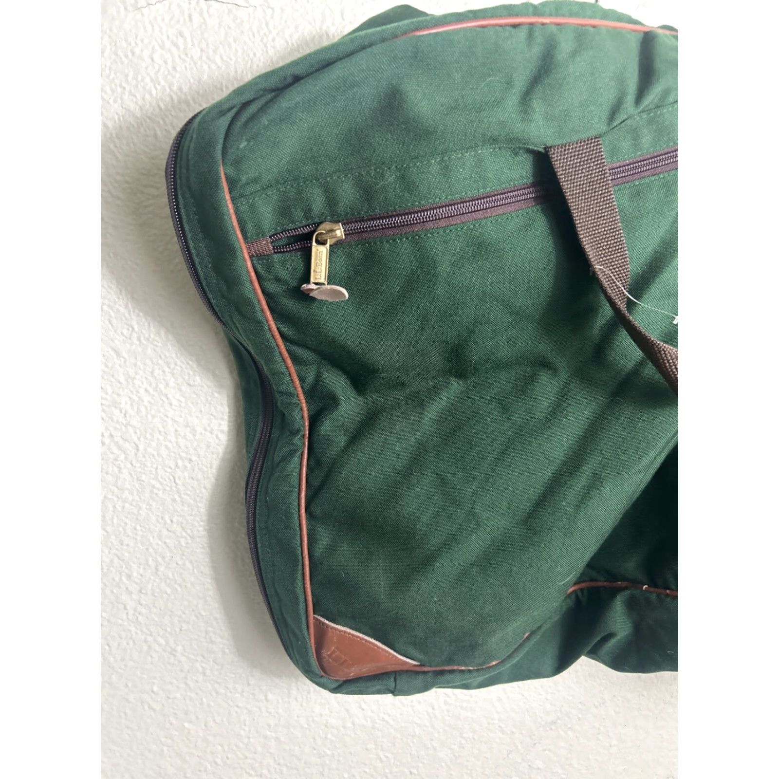 Vintage VINTAGE L.L. Bean Bag Duffel Travel Carry On 23"x16"x7" Green Leather Canvas Maroon Brass Hardware Womens Men’s Travel Bag Size ONE SIZE - 2 Thumbnail