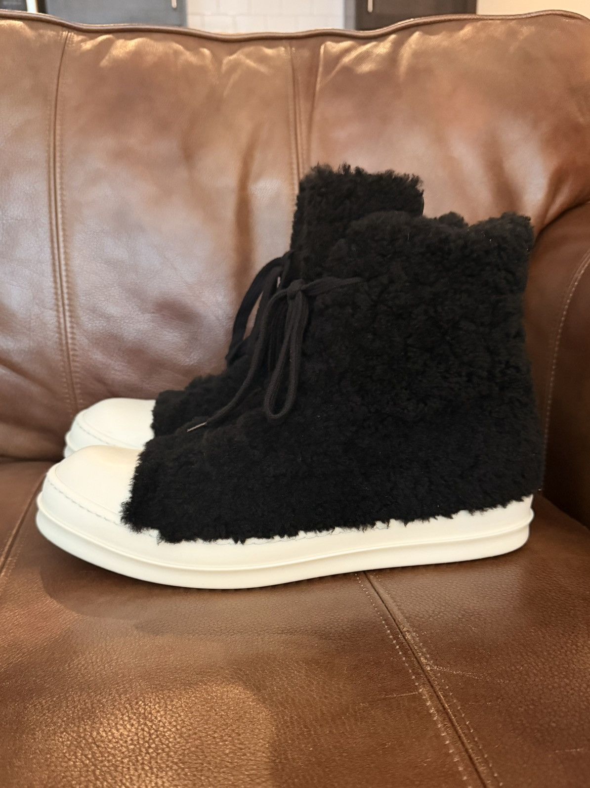 Rick Owens Rick Owens Shearling Lamb Ramones High 44.5 Black Milk Size US 11.5 / EU 44-45 - 1 Thumbnail